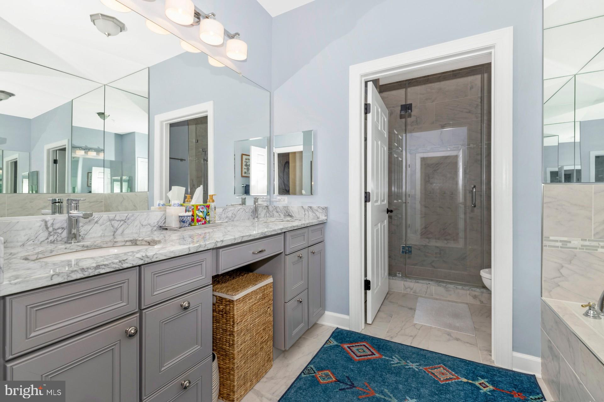 MAXWELL PLACE - Residential