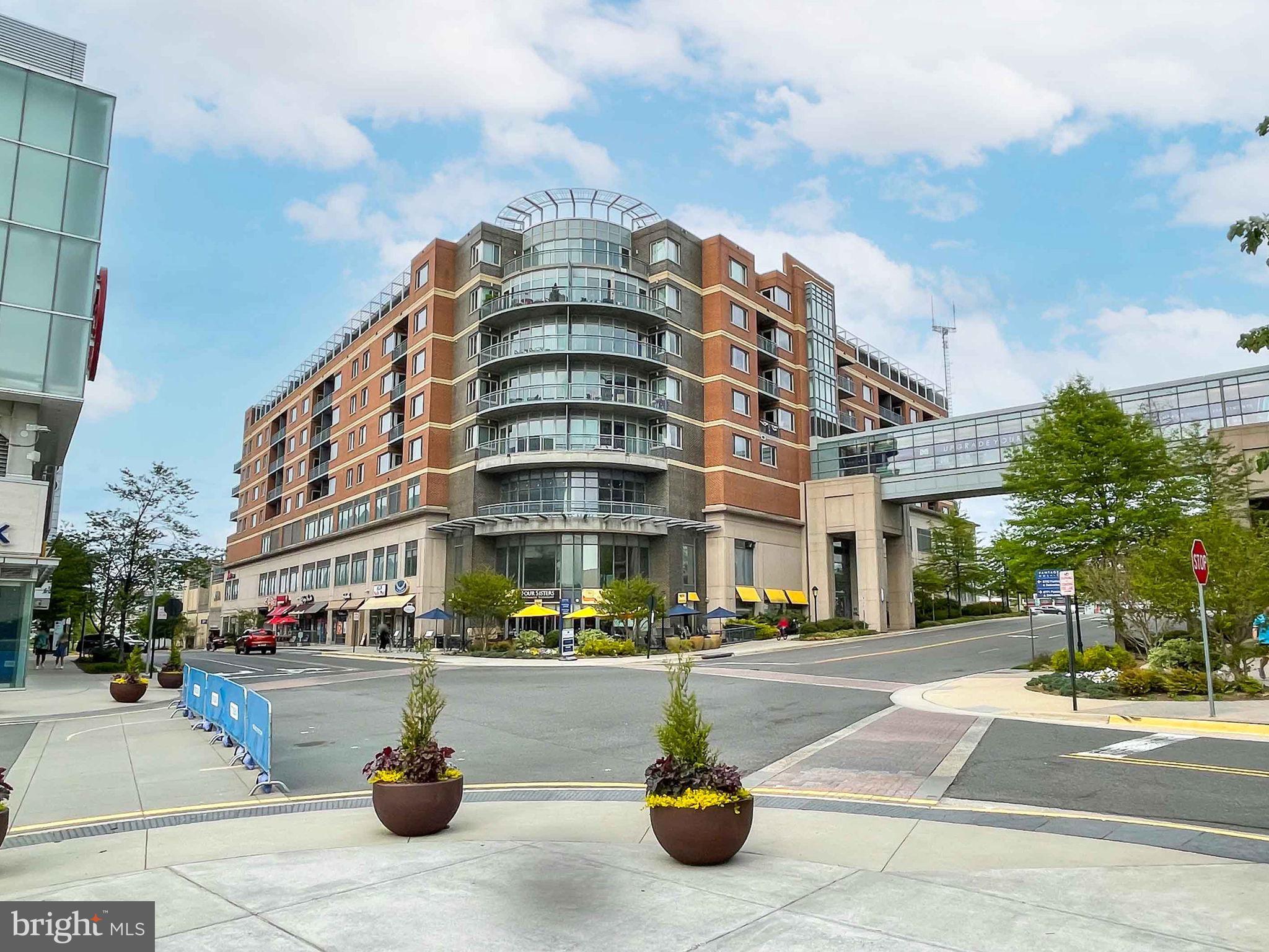 STONEWALL MANOR - Residential