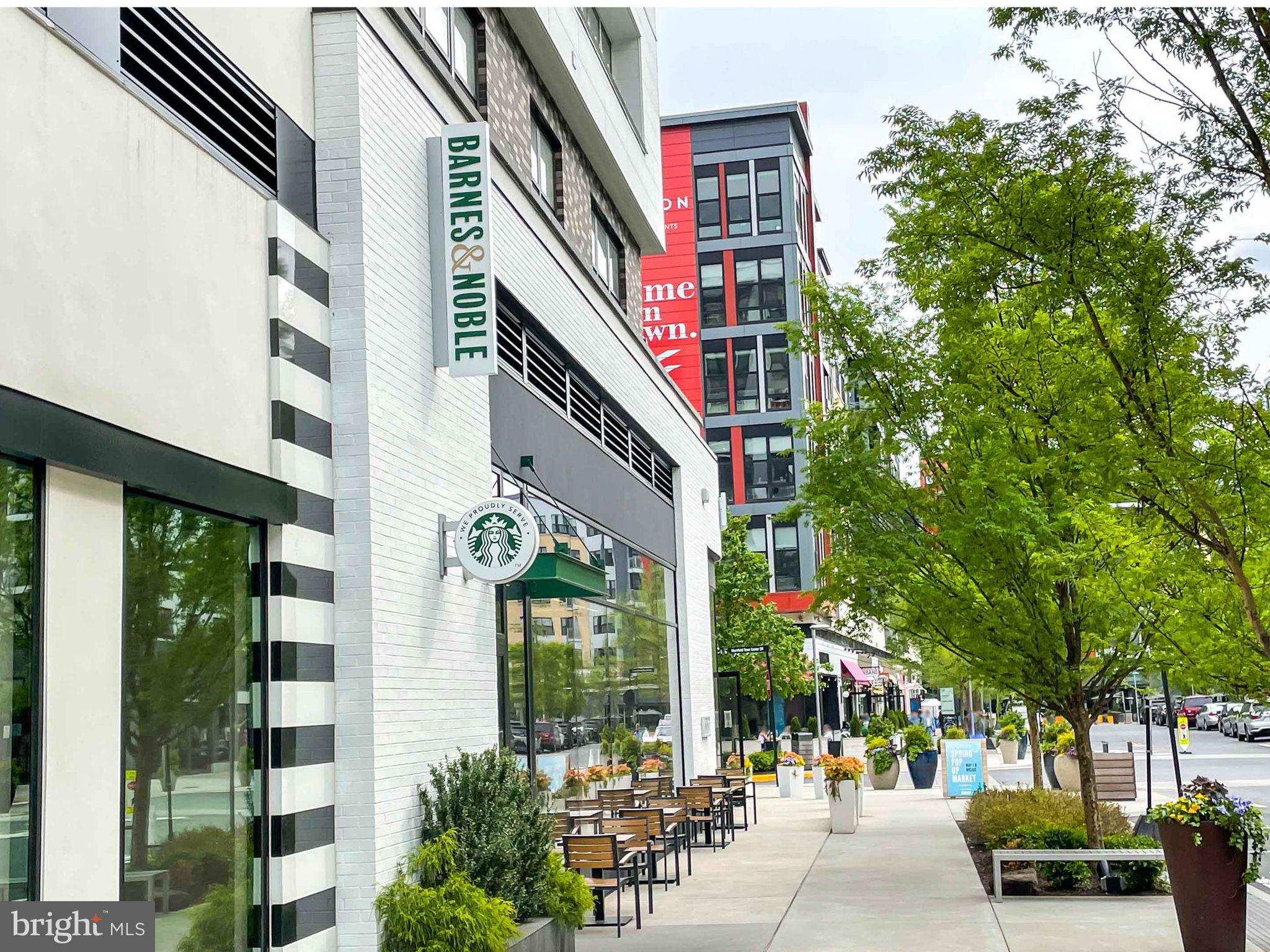 STONEWALL MANOR - Residential