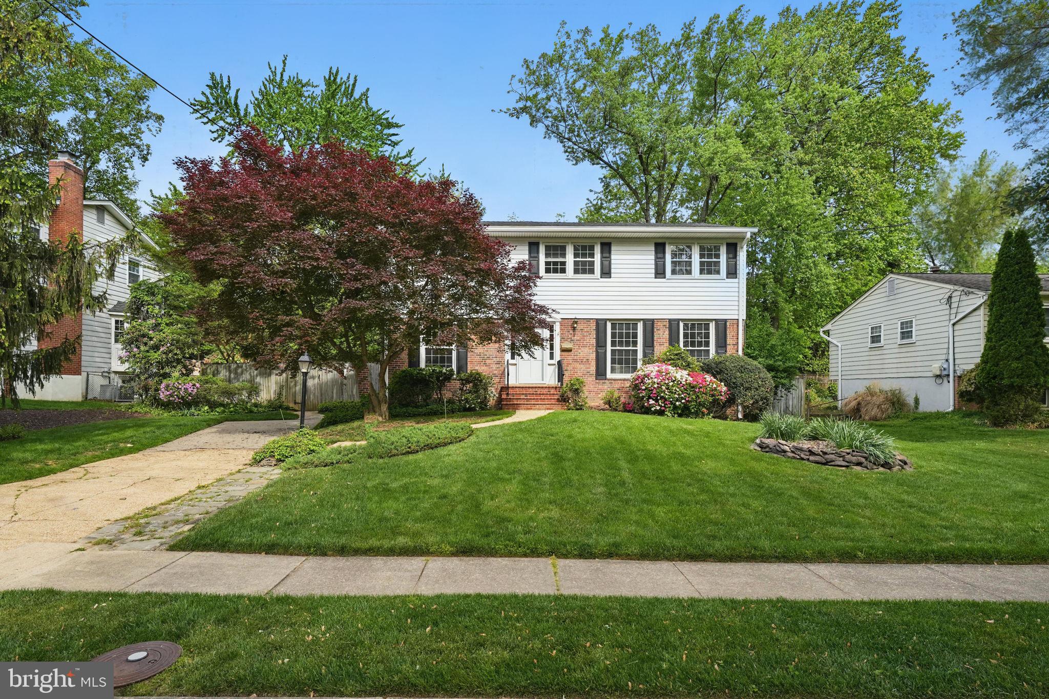 STONEWALL MANOR - Residential