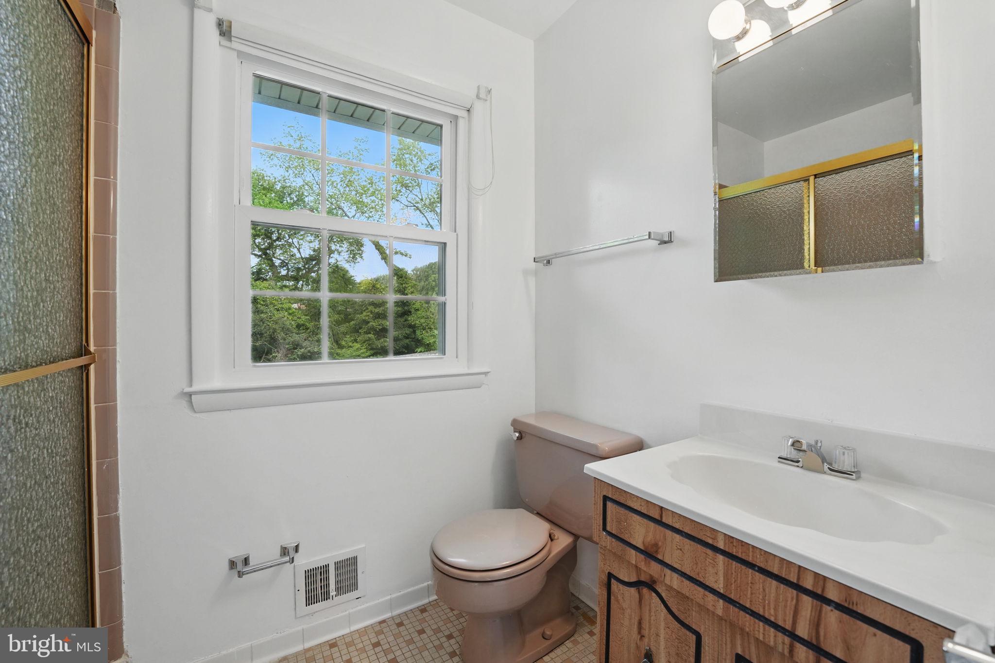 STONEWALL MANOR - Residential