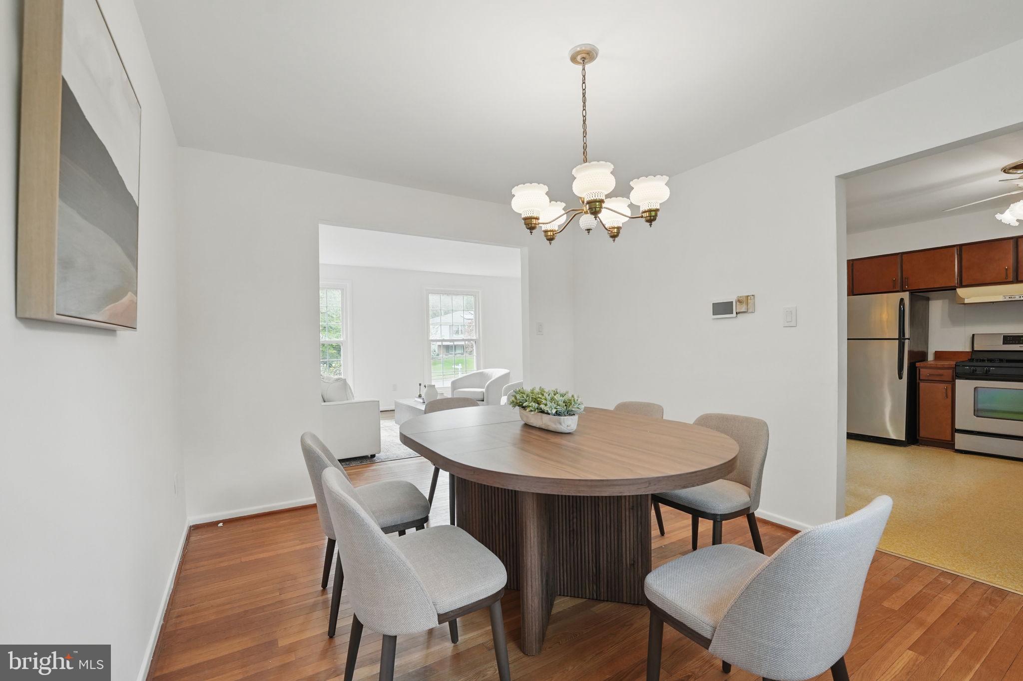 STONEWALL MANOR - Residential