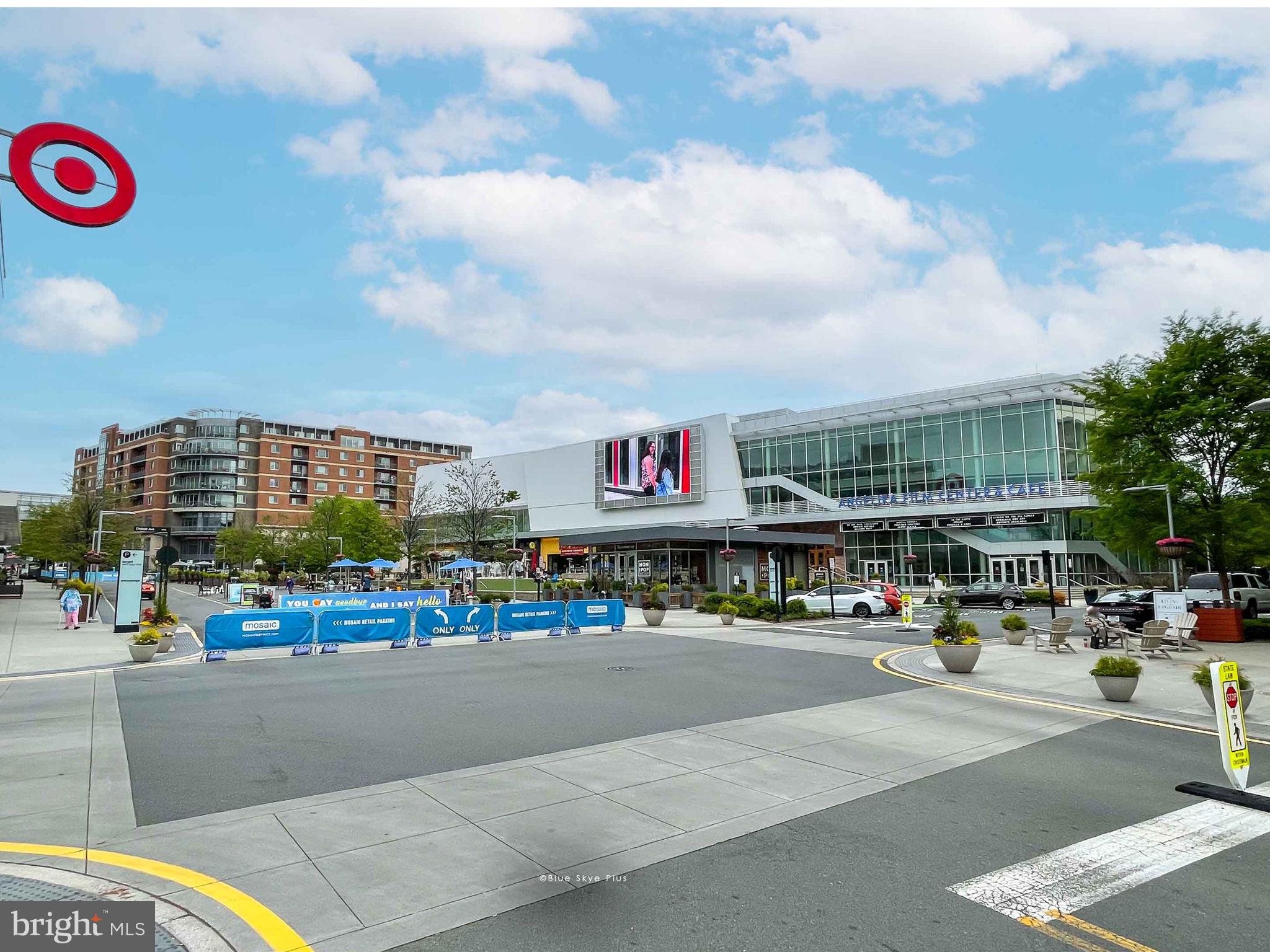 STONEWALL MANOR - Residential