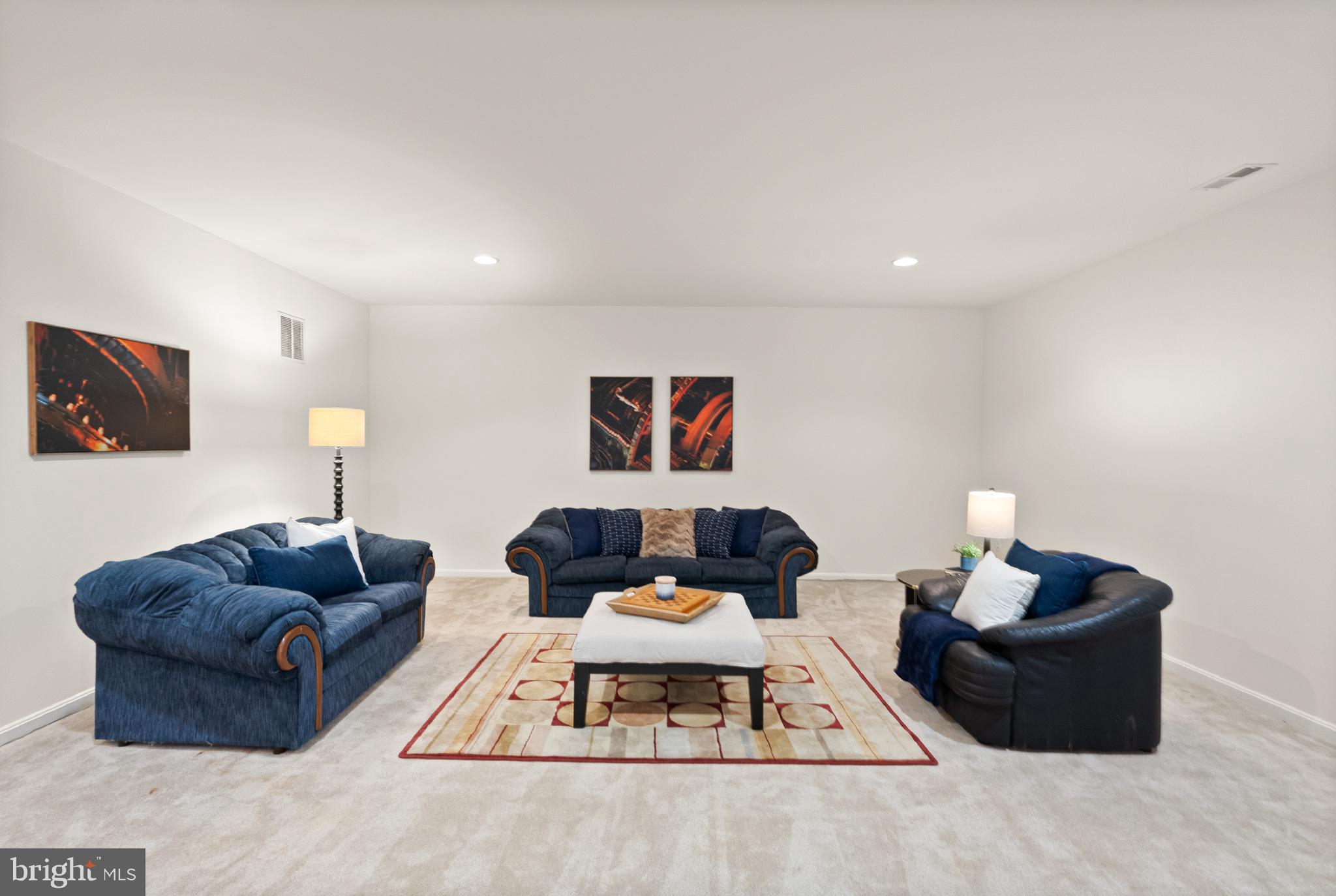 WHITE OAKS ESTATES - Residential