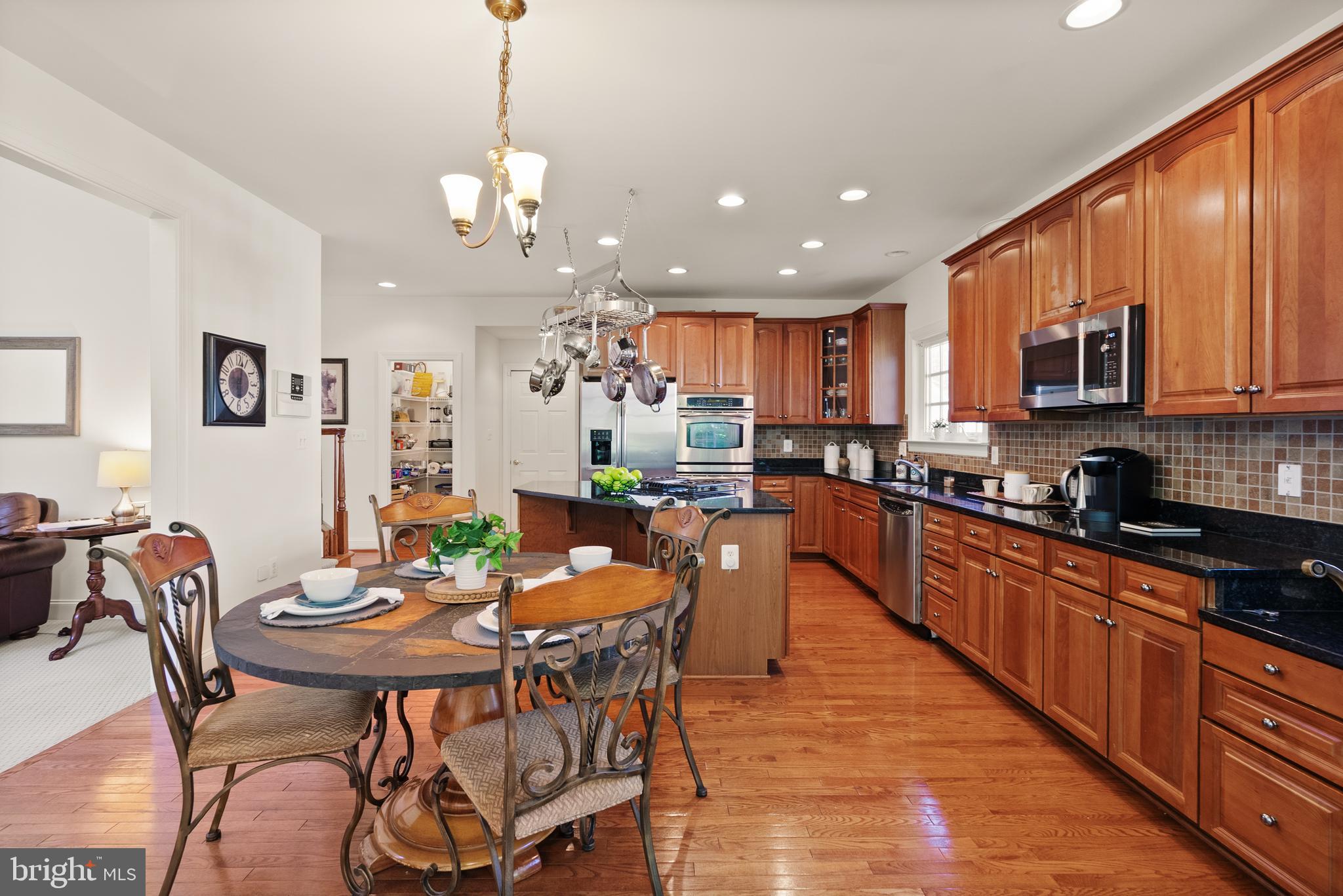 WHITE OAKS ESTATES - Residential