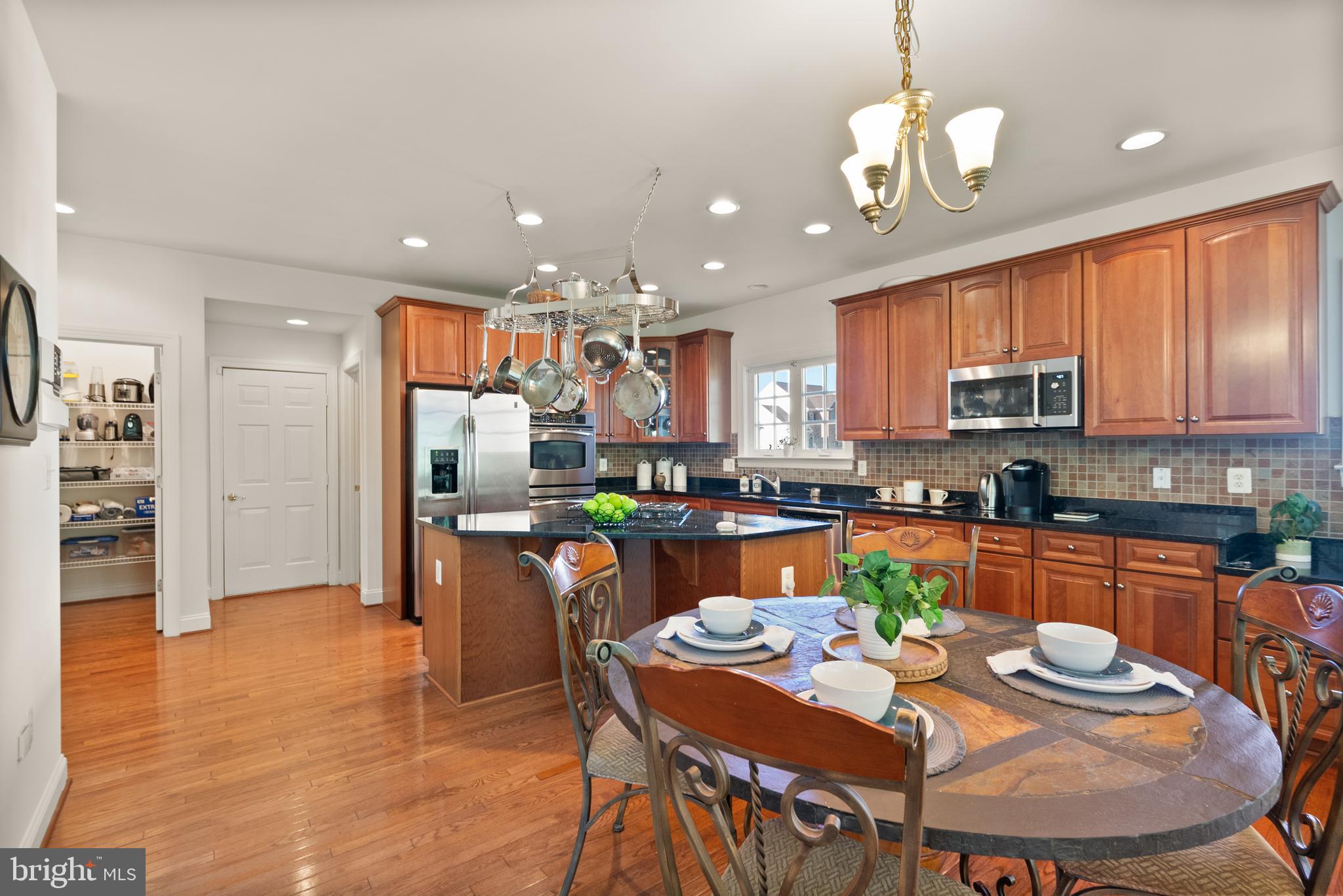 WHITE OAKS ESTATES - Residential