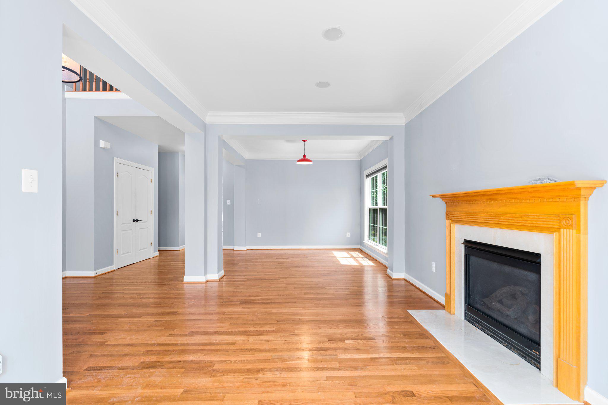 COLONIAL PARK - Residential