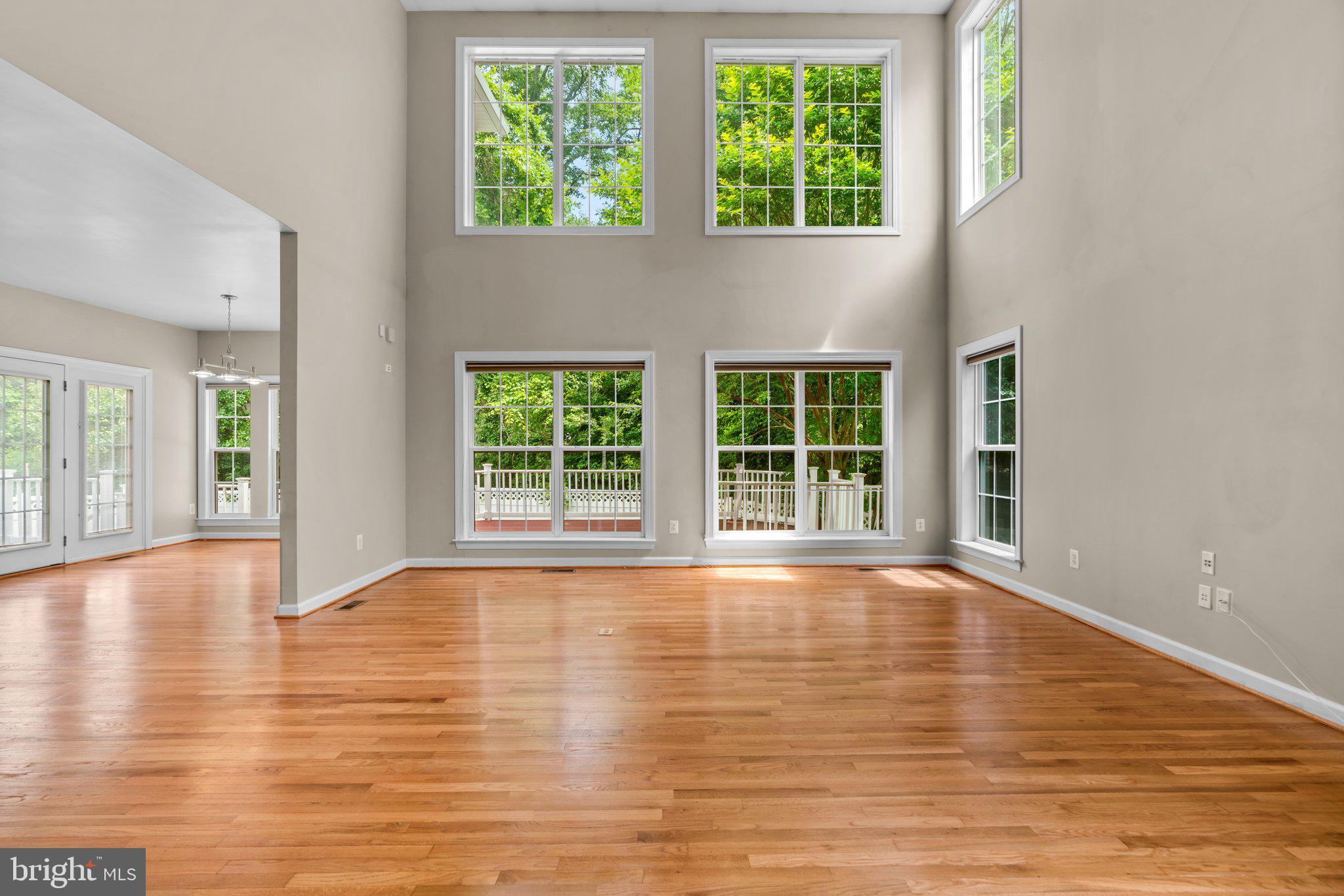 COLONIAL PARK - Residential