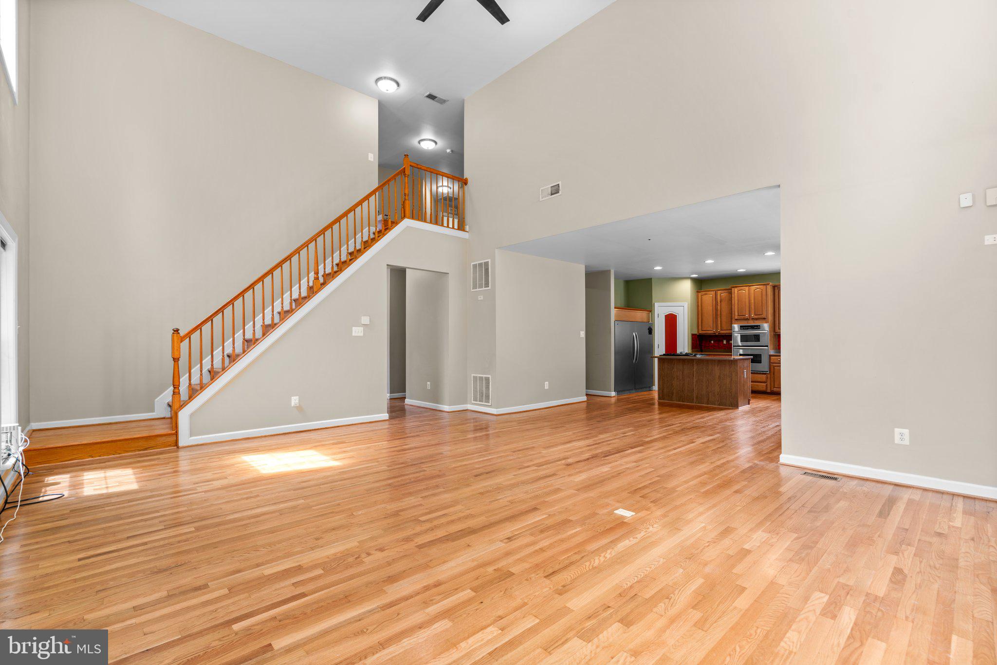 COLONIAL PARK - Residential