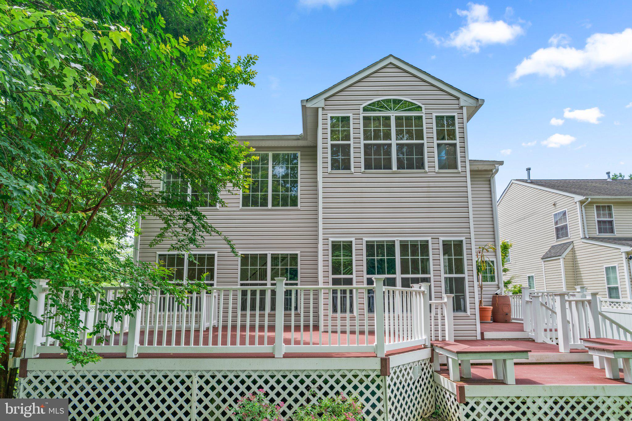 COLONIAL PARK - Residential