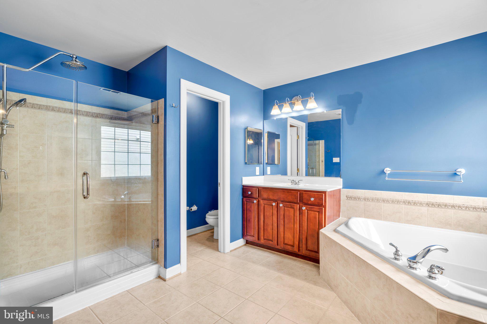 COLONIAL PARK - Residential