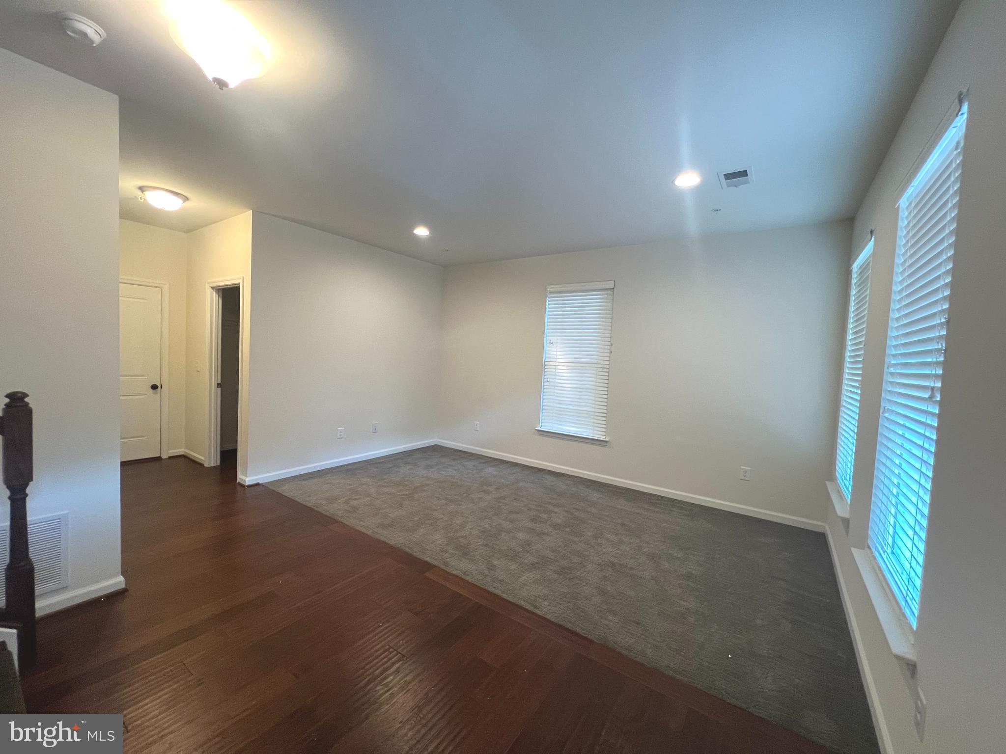 CRESCENT PLACE - Residential Lease