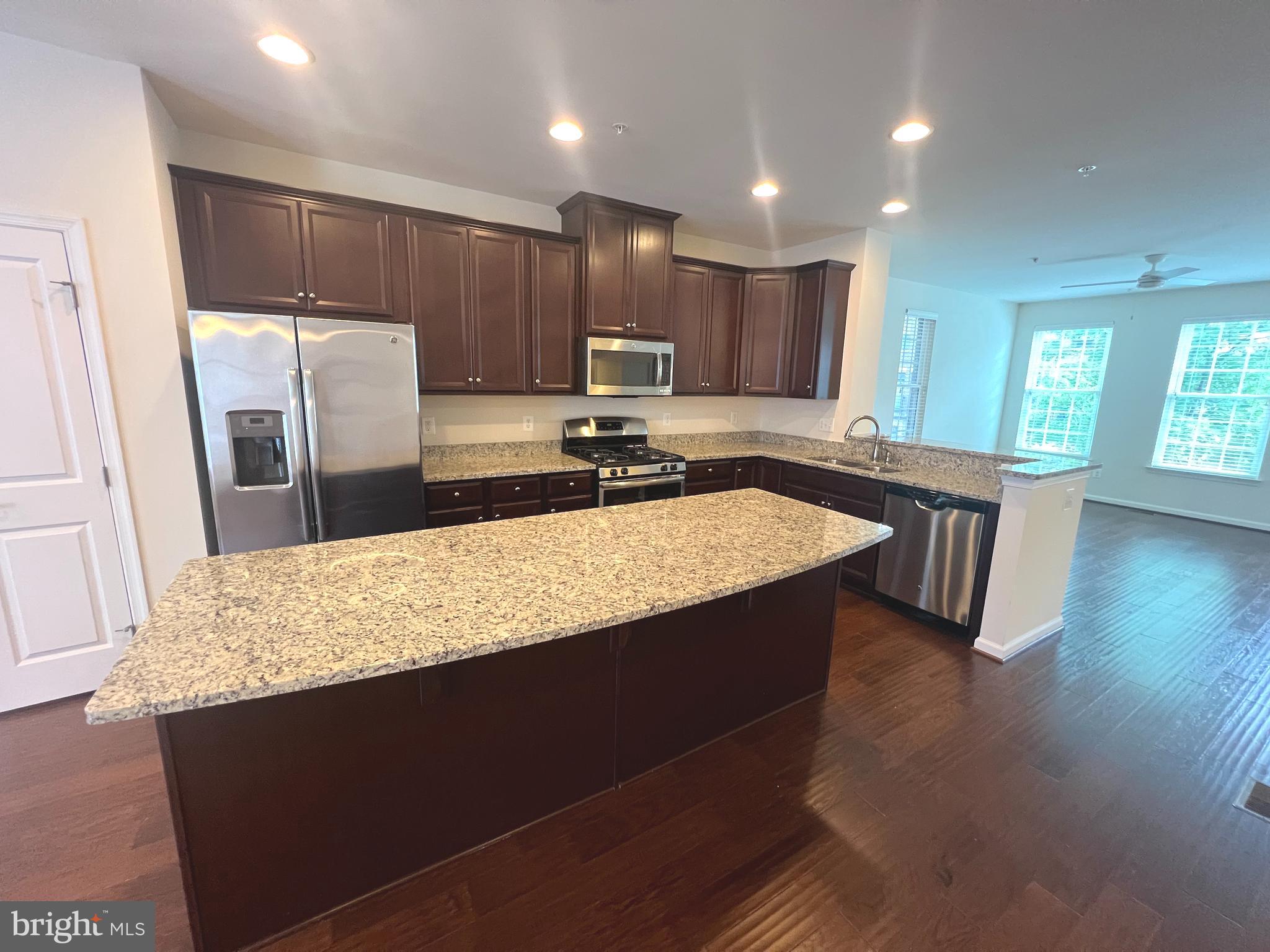 CRESCENT PLACE - Residential Lease