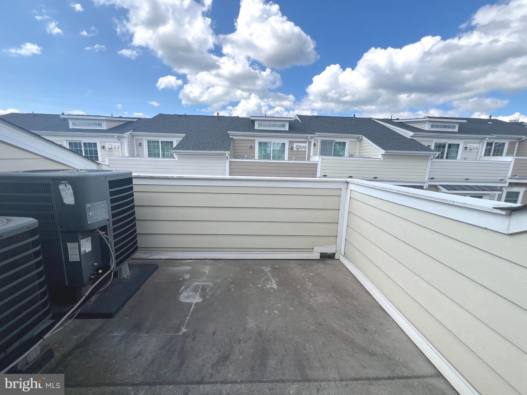 CRESCENT PLACE - Residential Lease