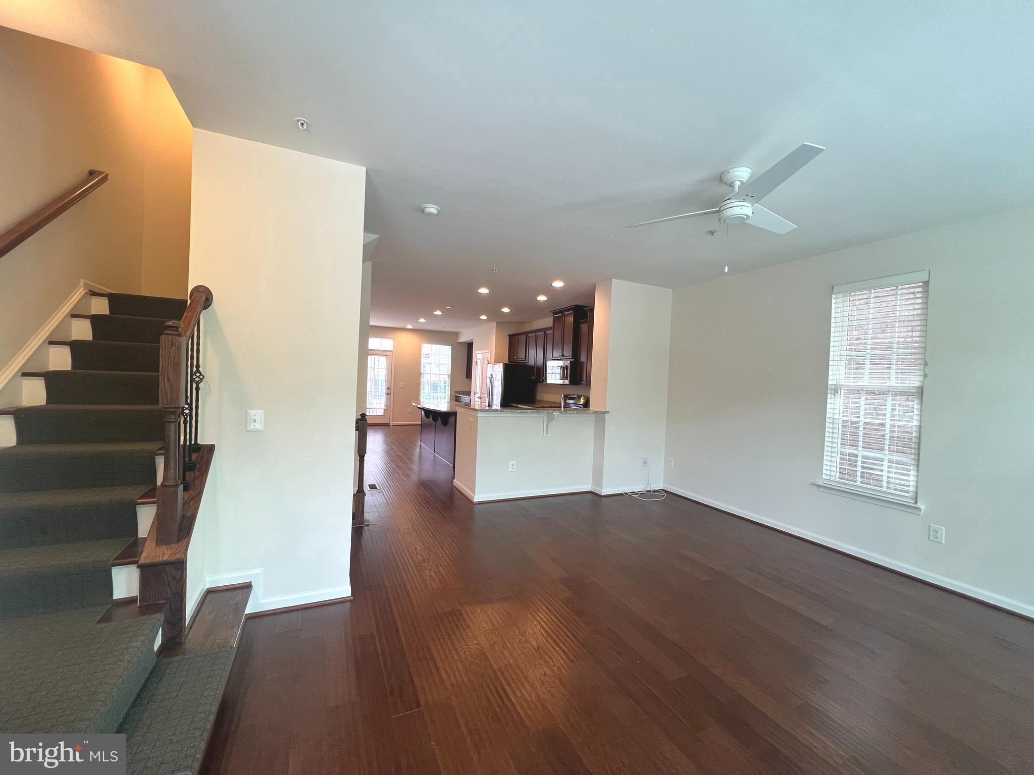 CRESCENT PLACE - Residential Lease