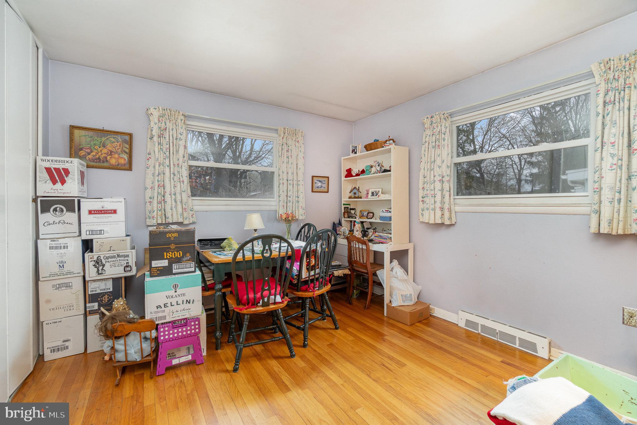 DELBROOK MANOR - Residential