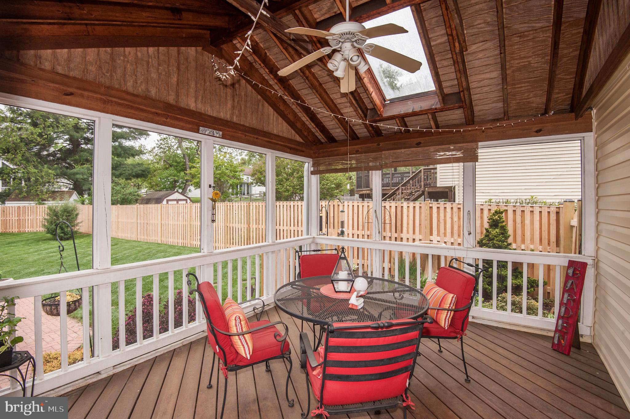 HUNTERS CREEK - Residential