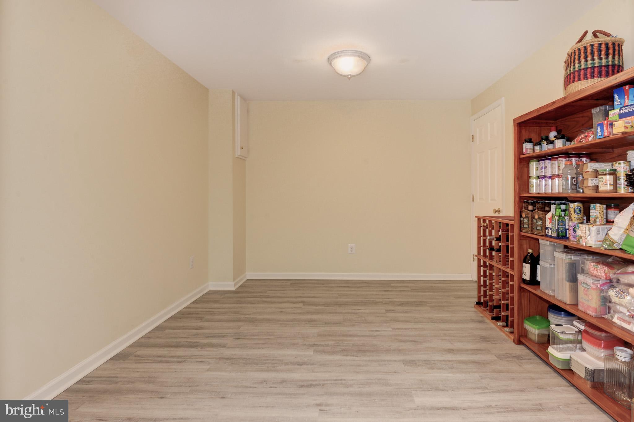 HUNTERS CREEK - Residential