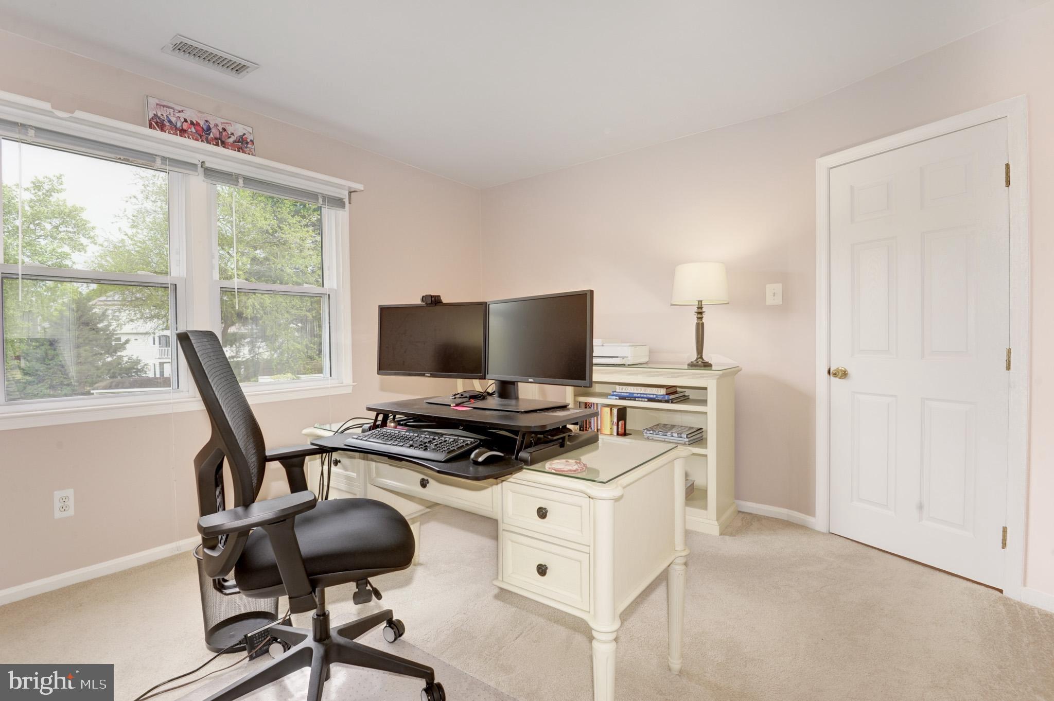 HUNTERS CREEK - Residential