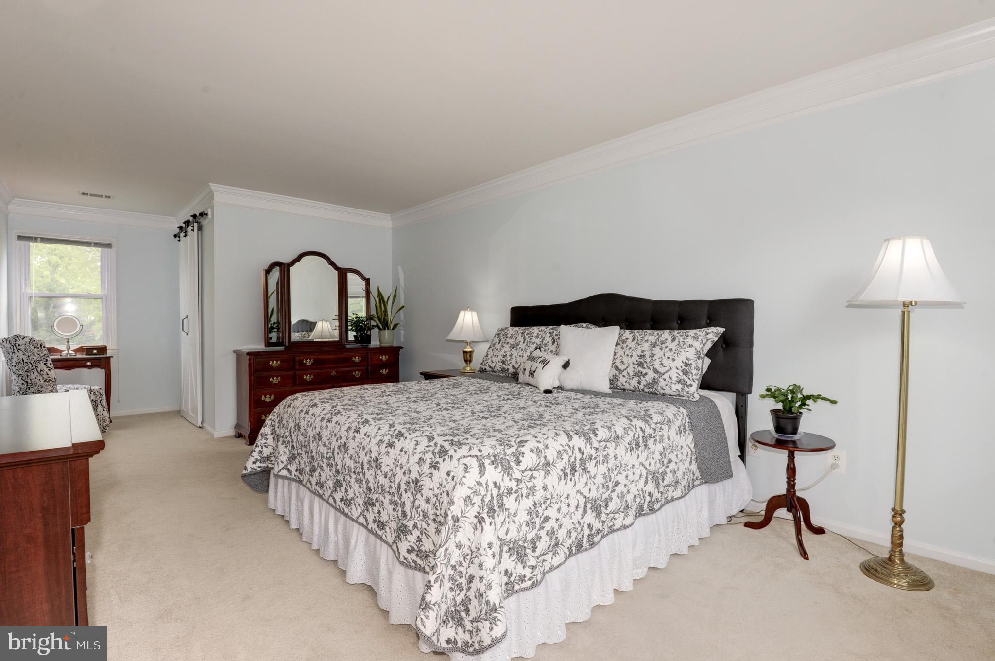 HUNTERS CREEK - Residential