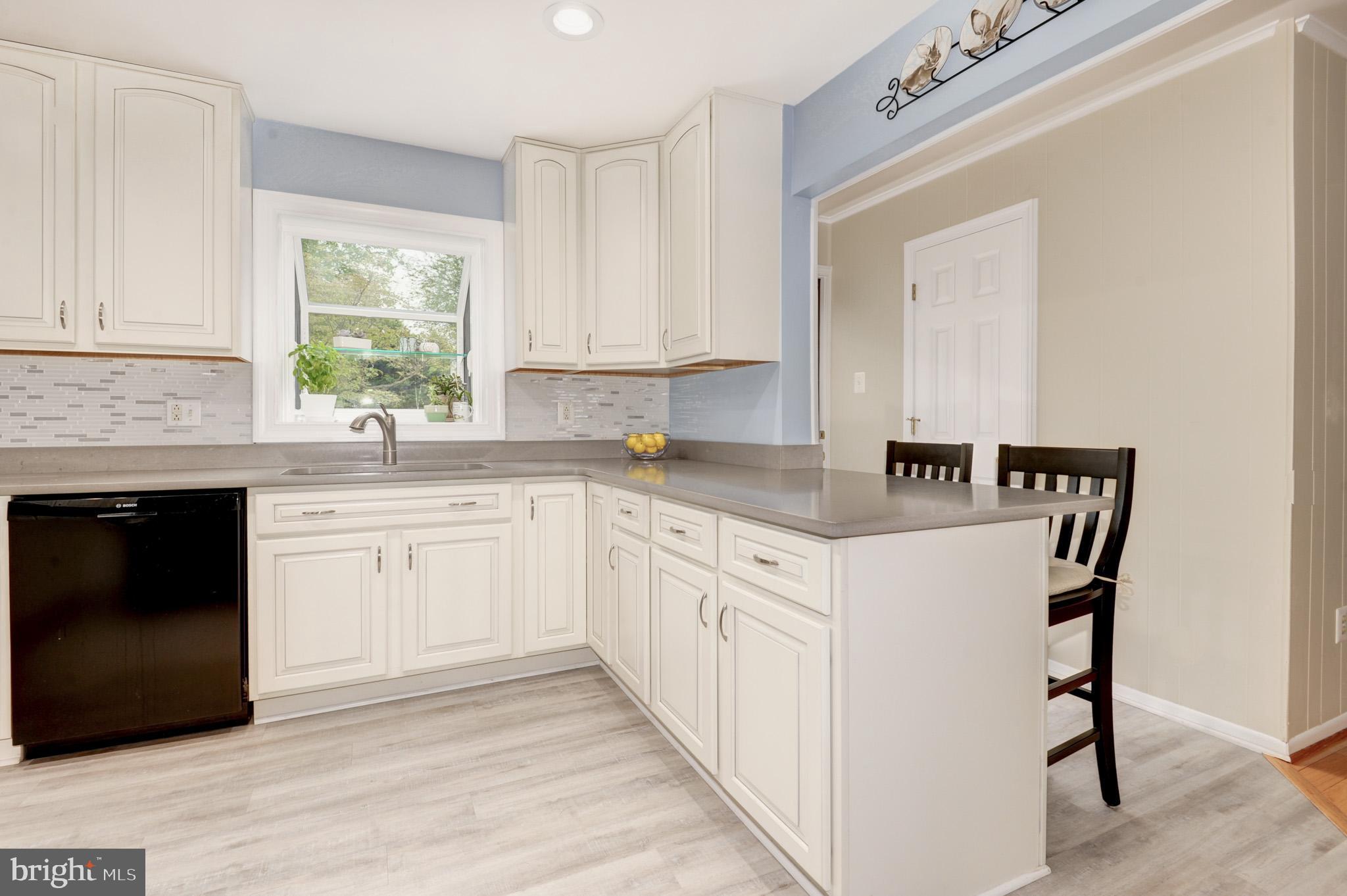 HUNTERS CREEK - Residential