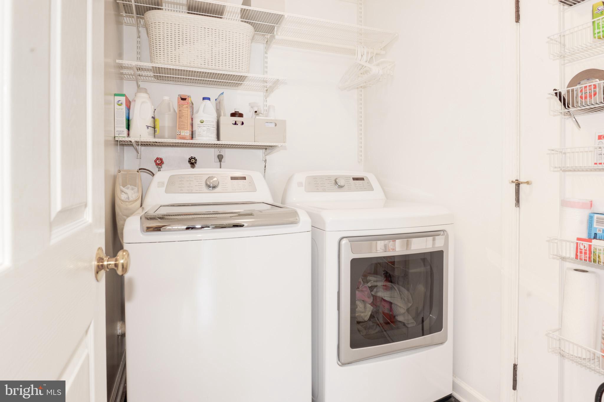 HUNTERS CREEK - Residential