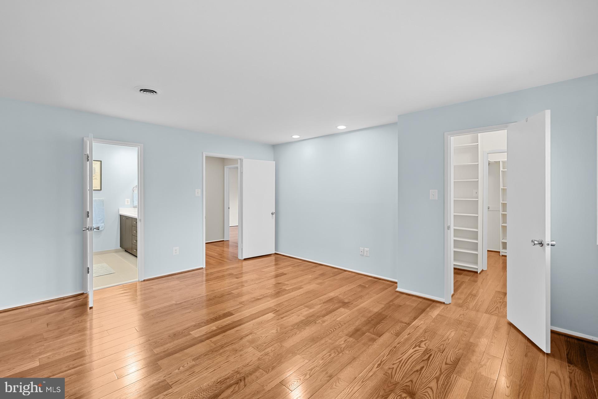 COURTS OF WYNGATE - Residential