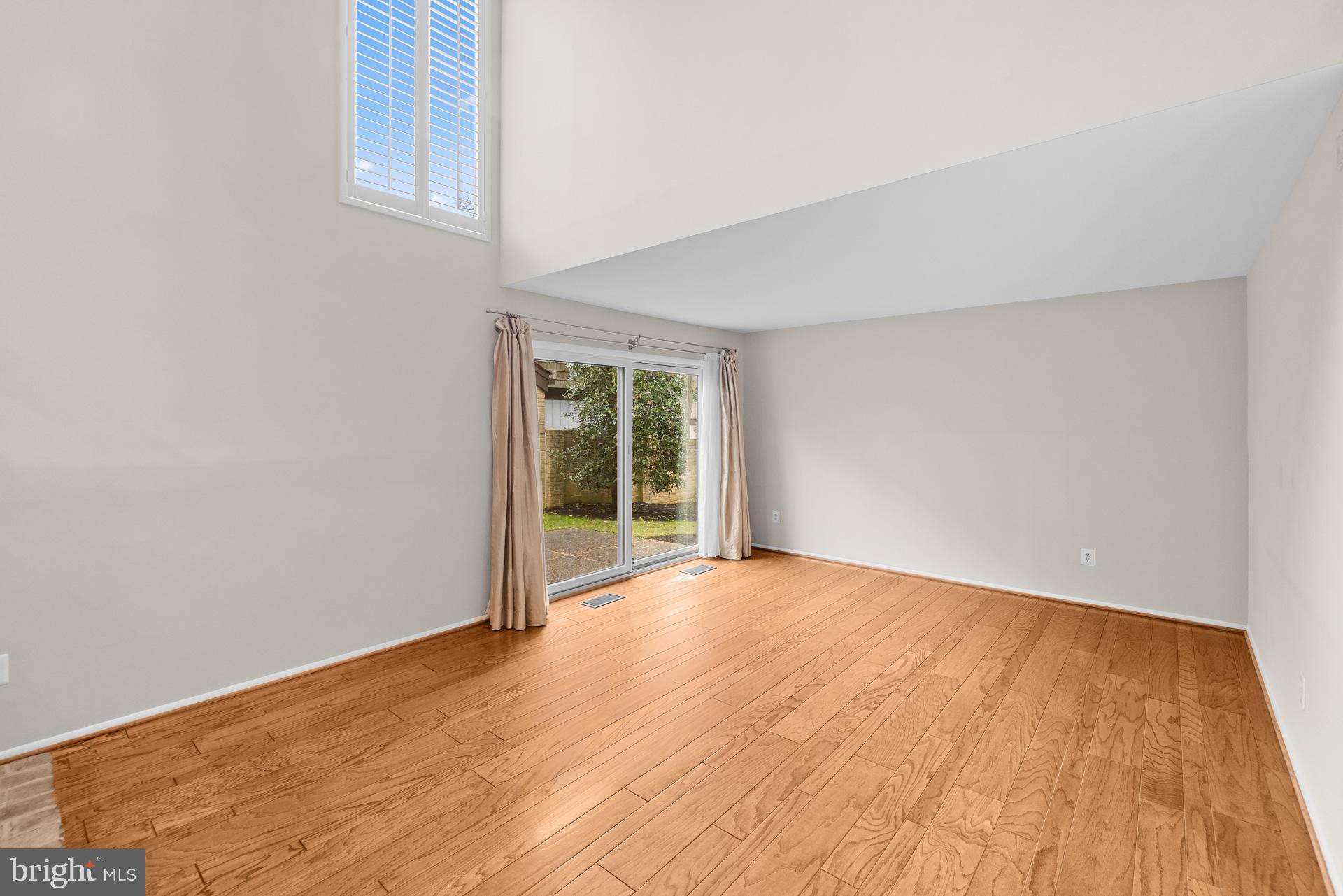 COURTS OF WYNGATE - Residential