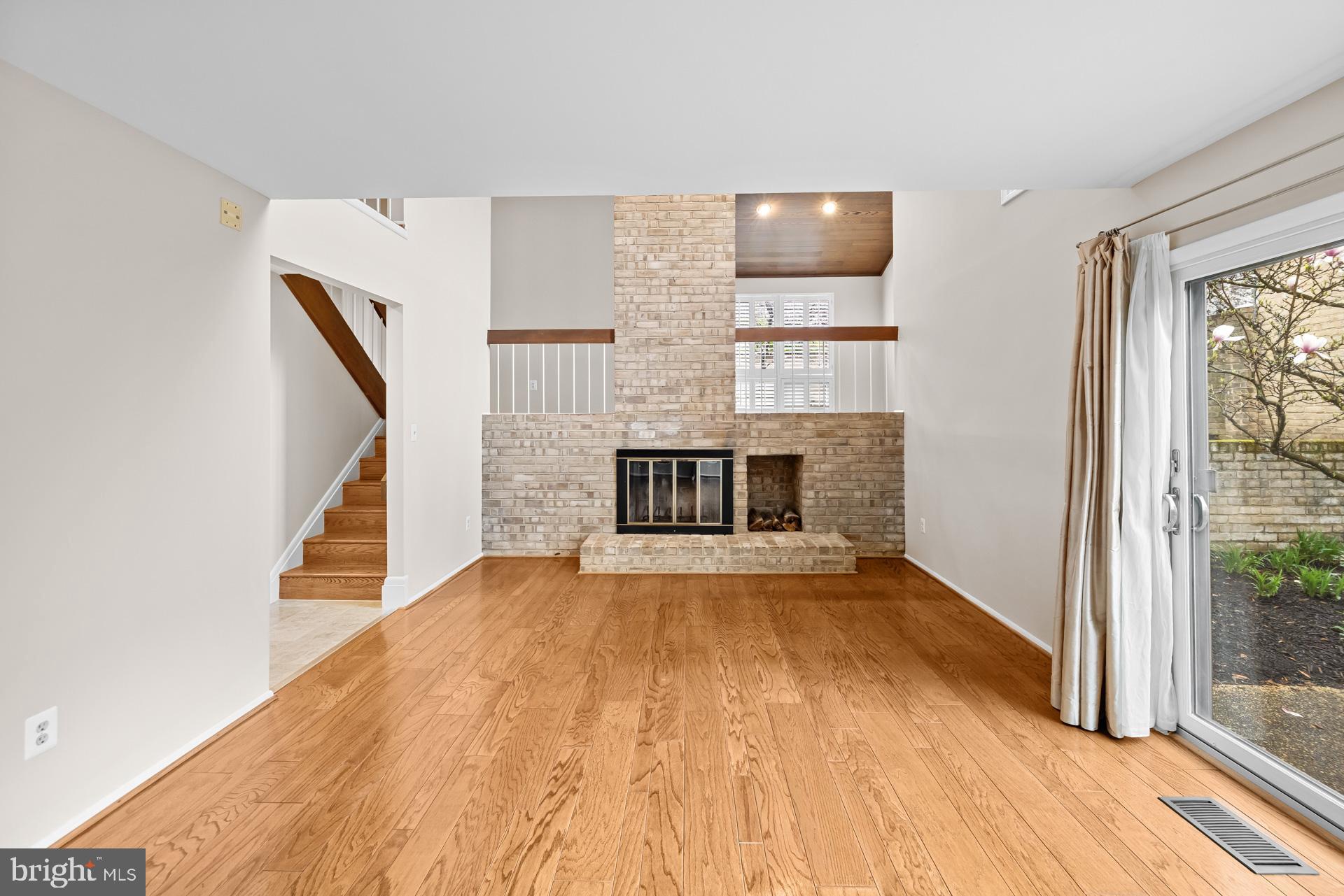 COURTS OF WYNGATE - Residential