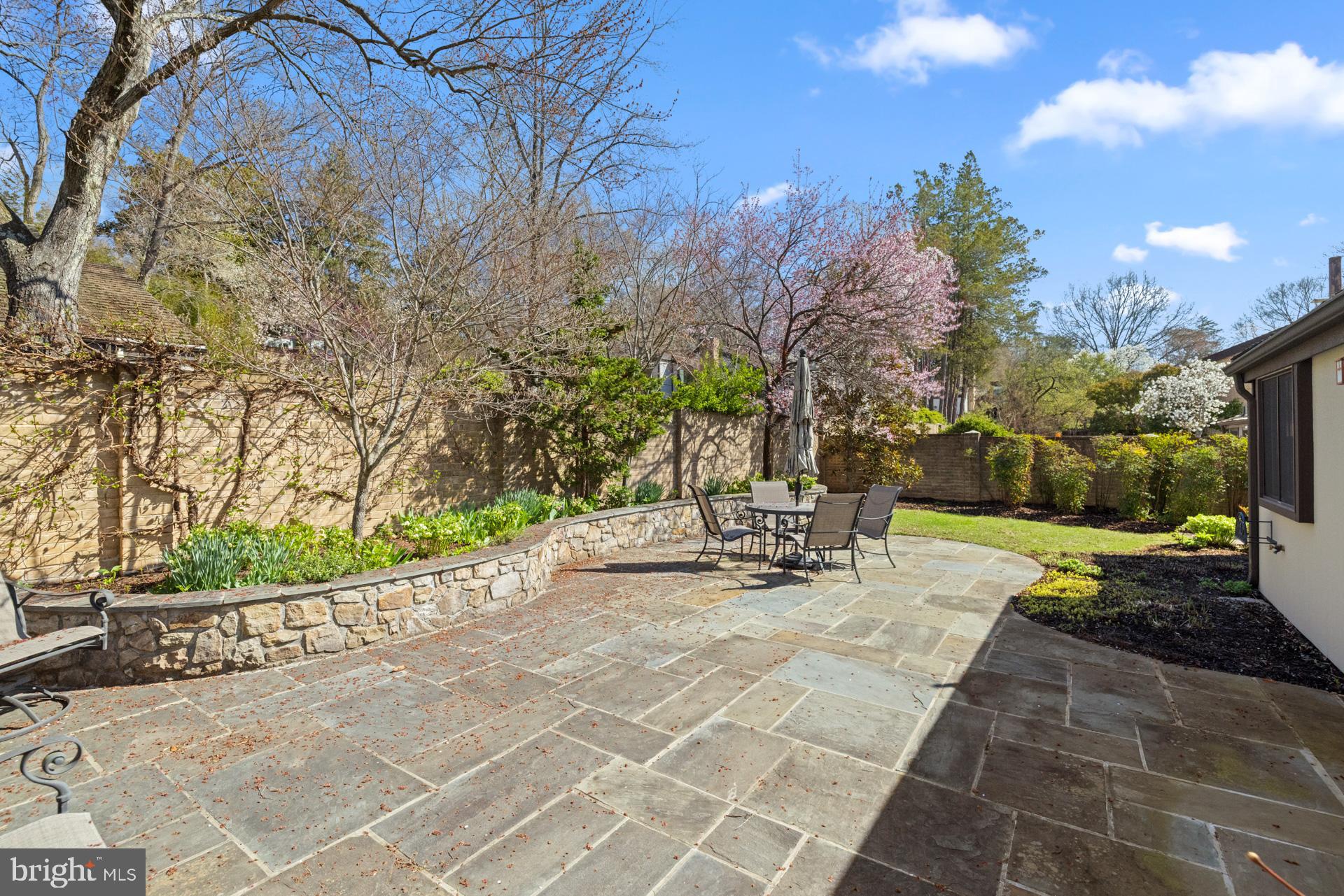 COURTS OF WYNGATE - Residential