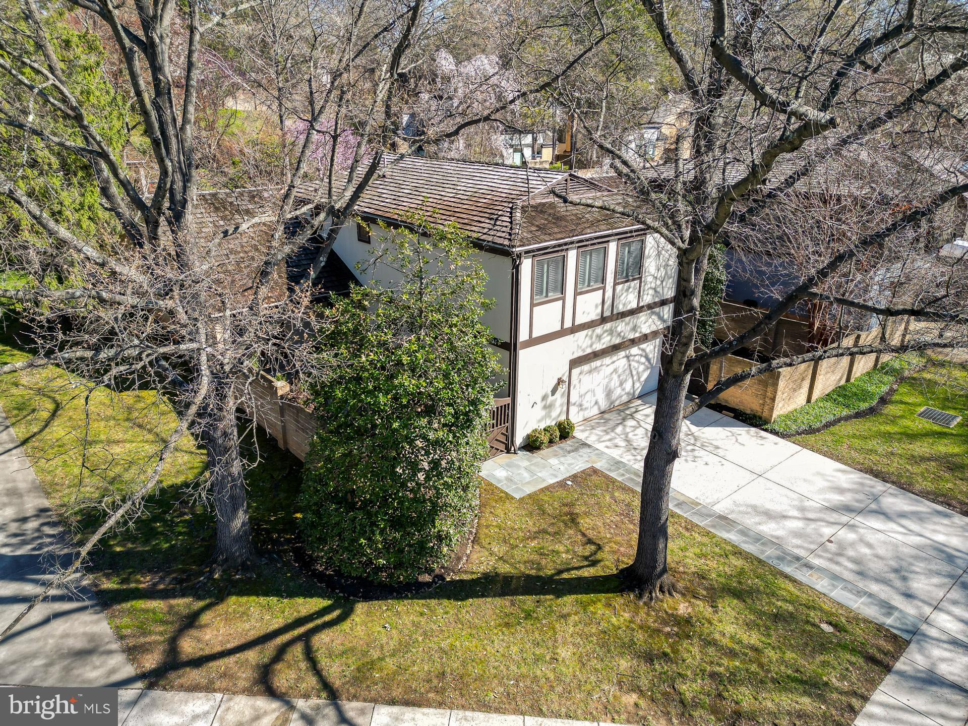 COURTS OF WYNGATE - Residential