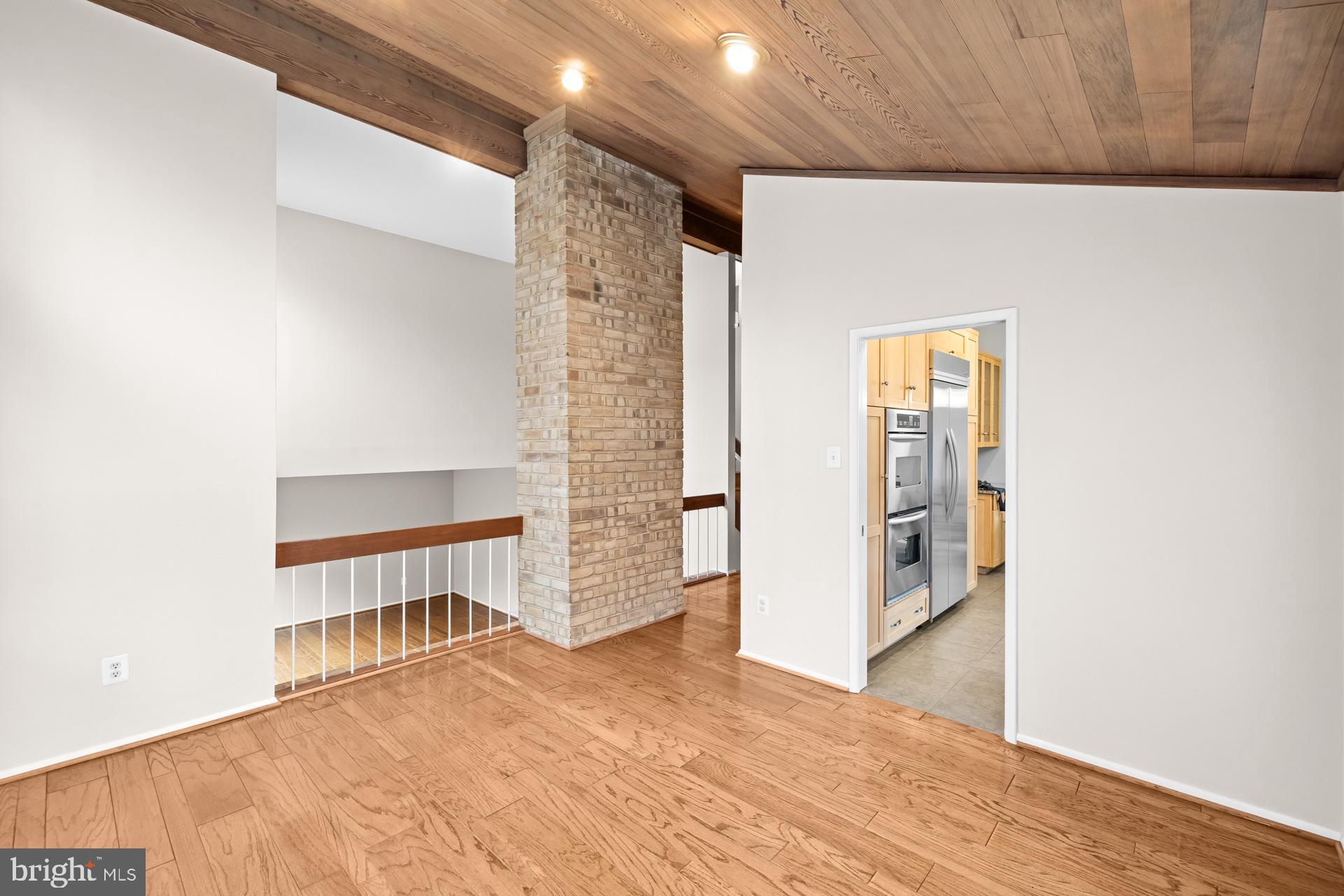 COURTS OF WYNGATE - Residential