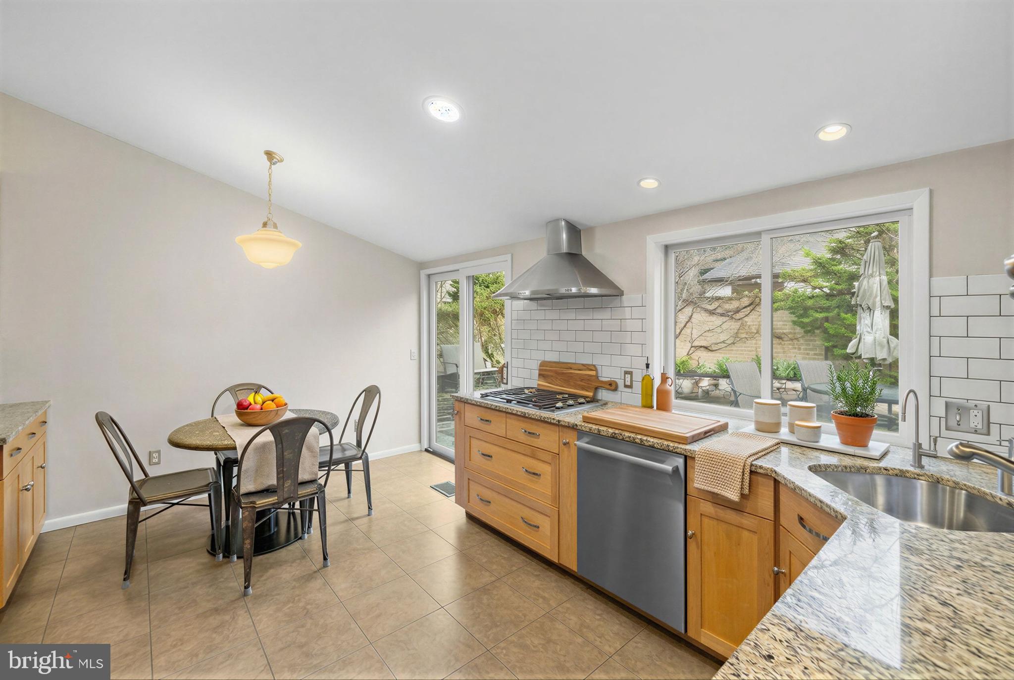 COURTS OF WYNGATE - Residential