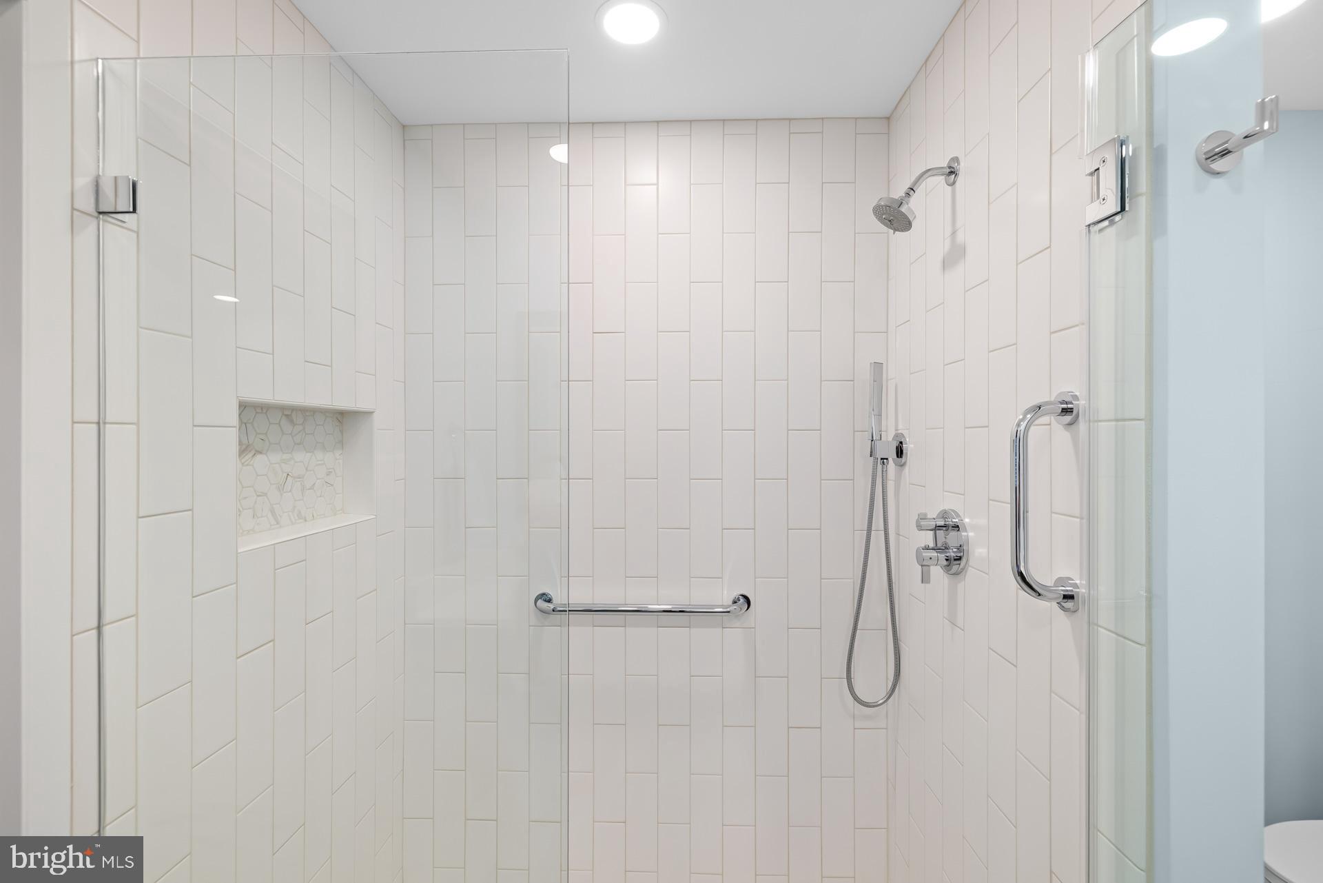 COURTS OF WYNGATE - Residential