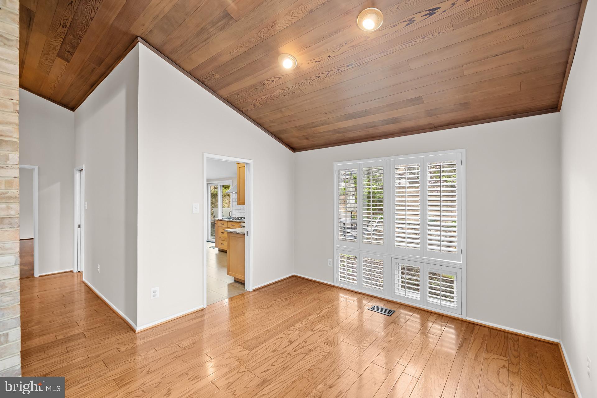 COURTS OF WYNGATE - Residential