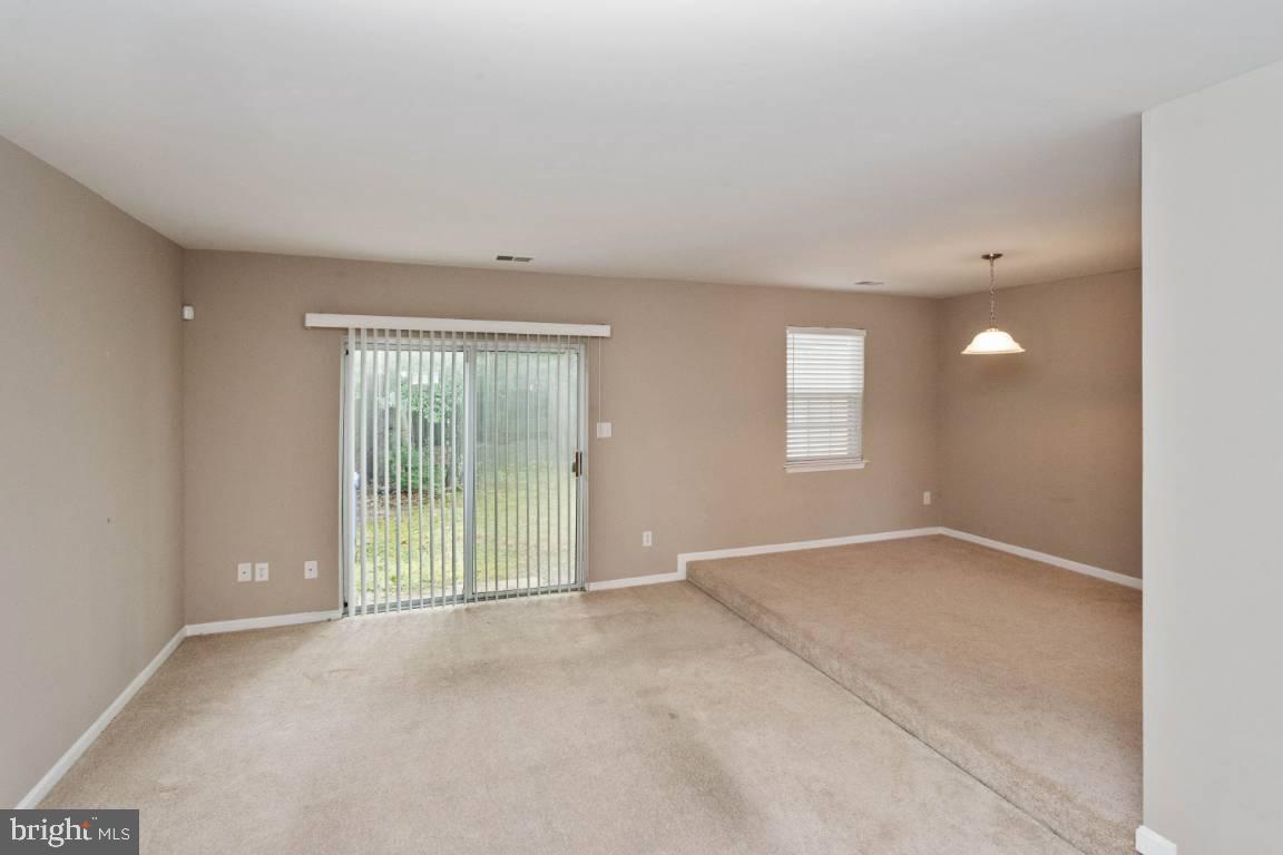 RYON WOODS - Residential