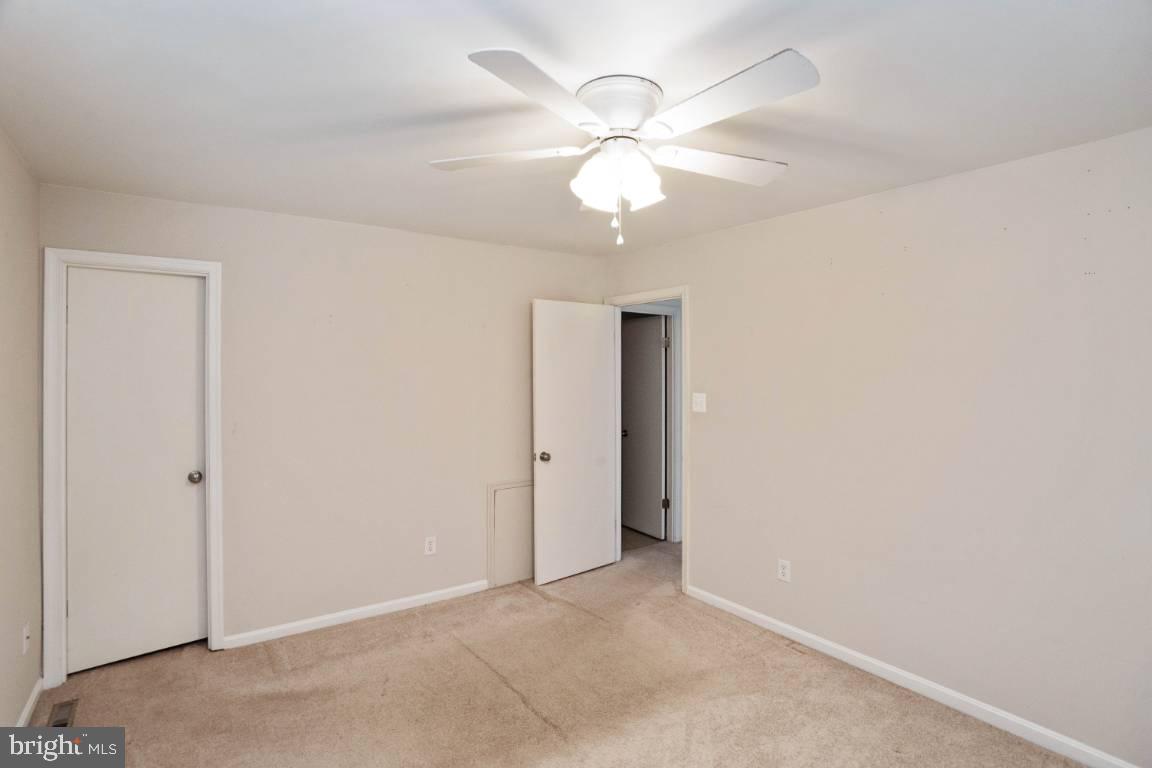 RYON WOODS - Residential