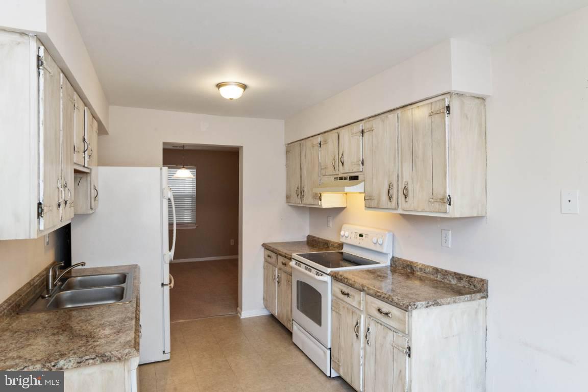 RYON WOODS - Residential