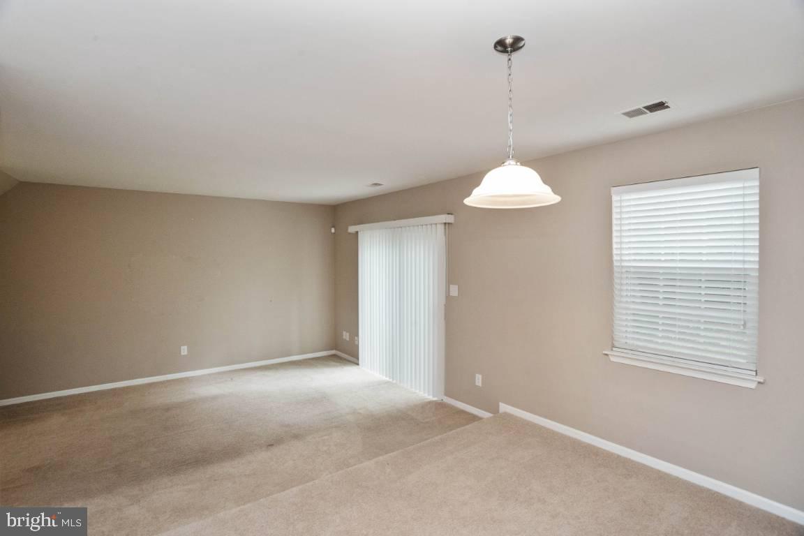 RYON WOODS - Residential