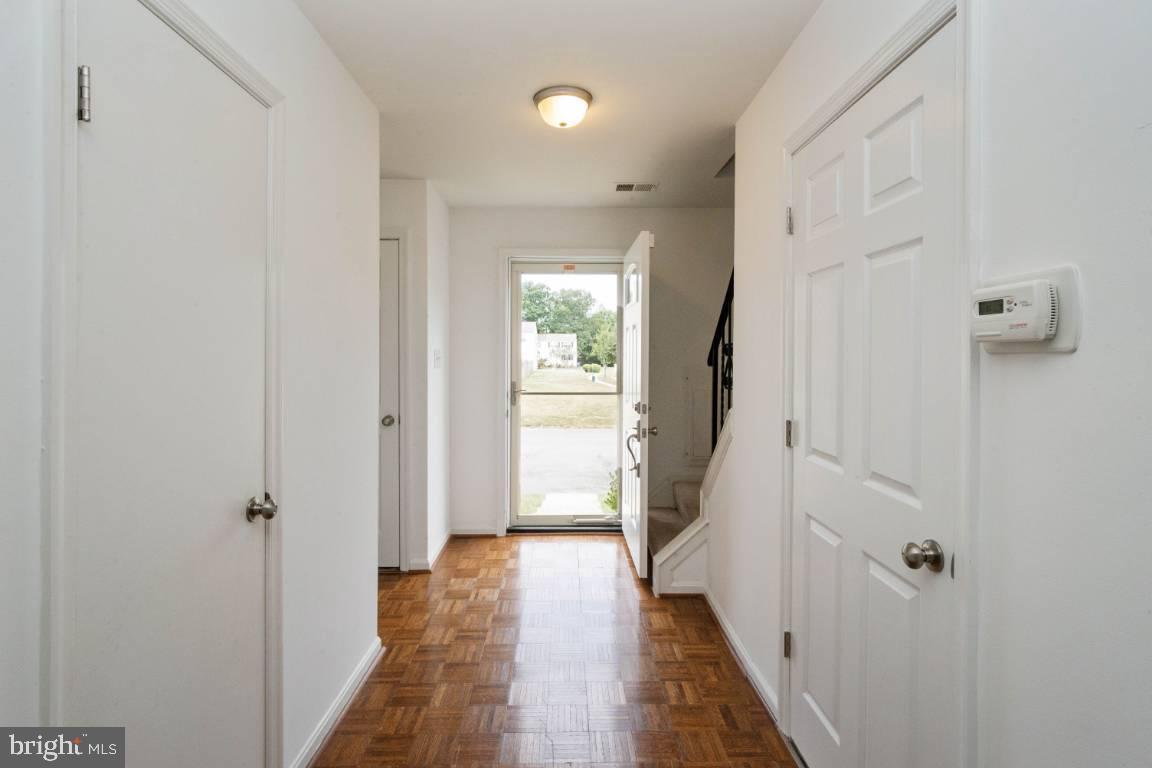 RYON WOODS - Residential