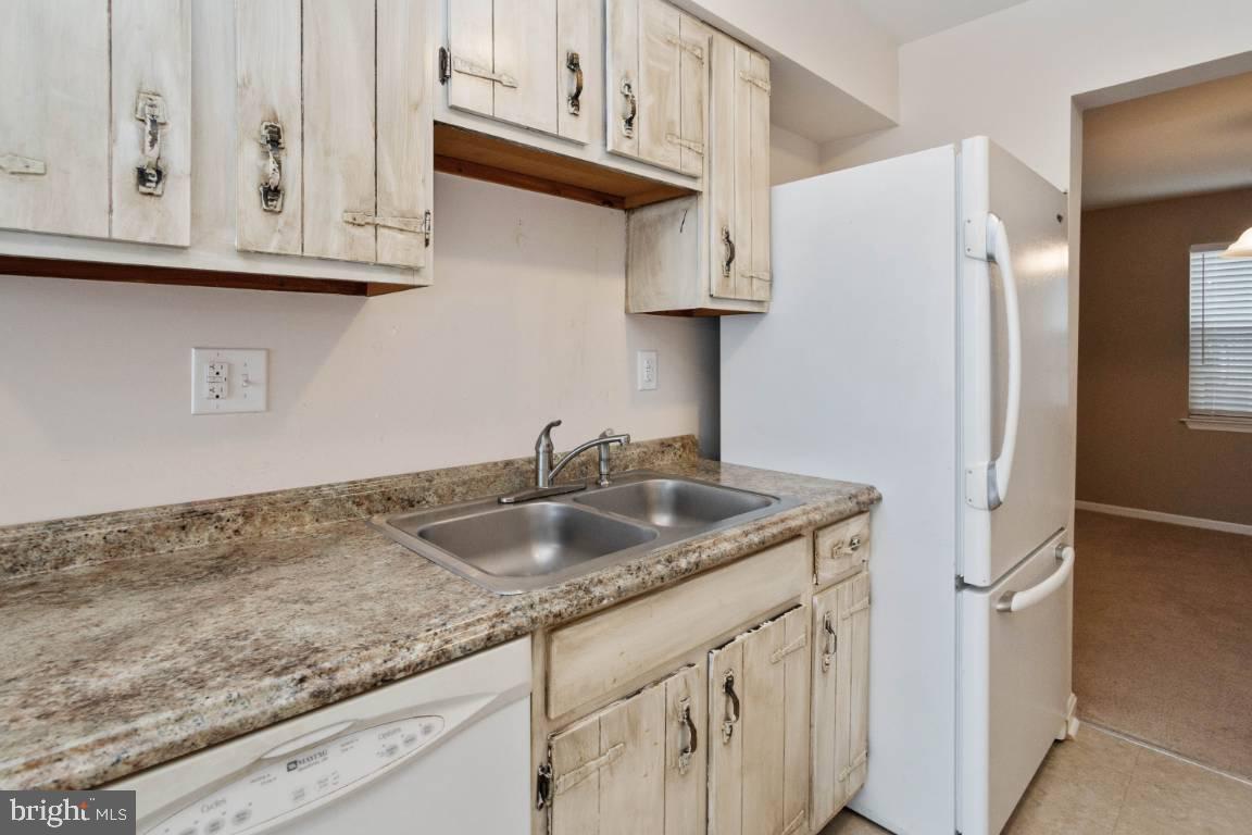 RYON WOODS - Residential