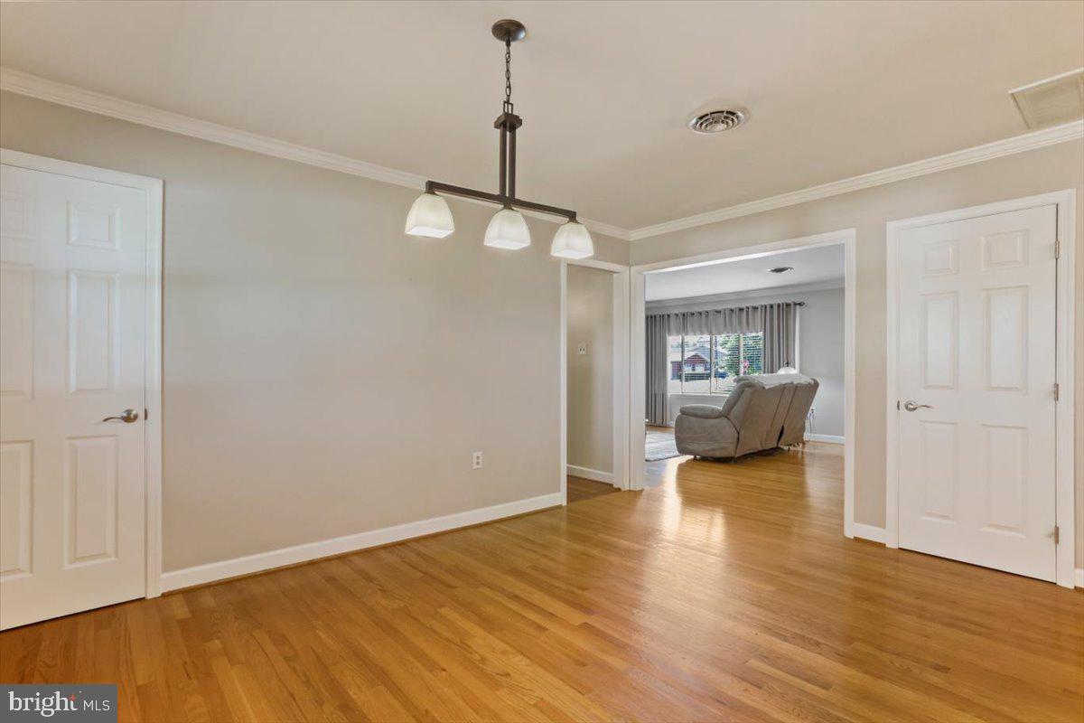 CLOVERTON - Residential