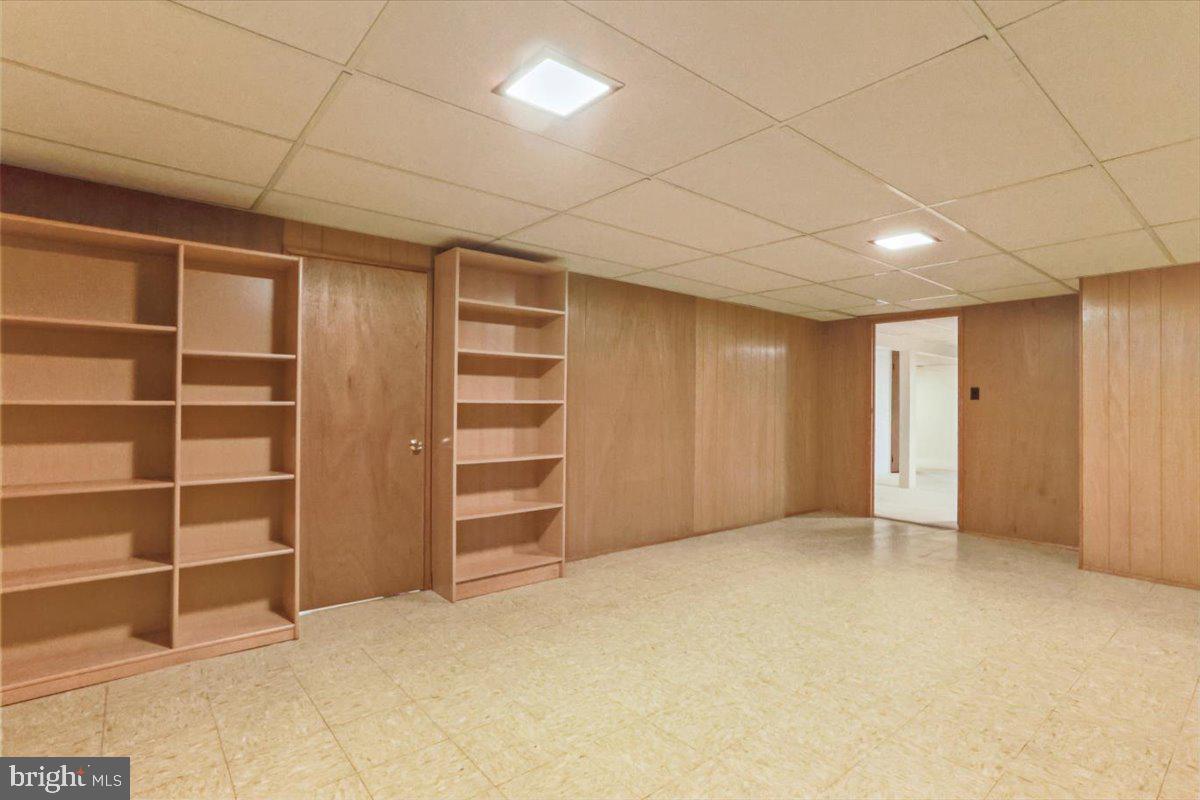 CLOVERTON - Residential