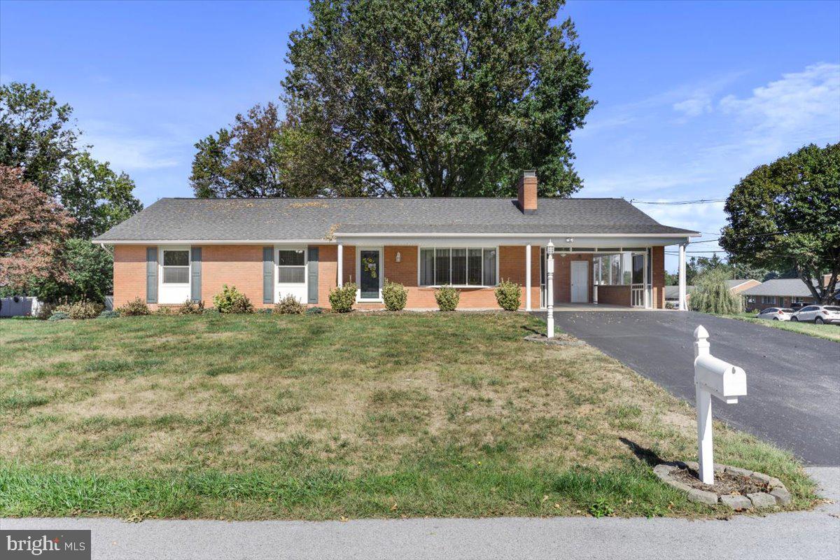 CLOVERTON - Residential