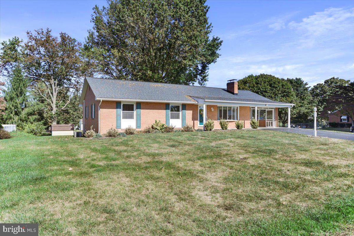 CLOVERTON - Residential