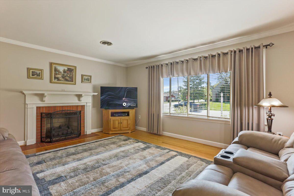 CLOVERTON - Residential