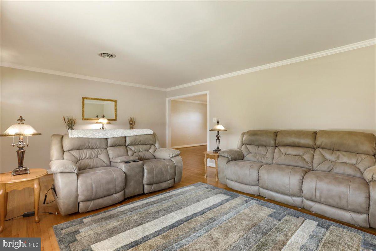 CLOVERTON - Residential