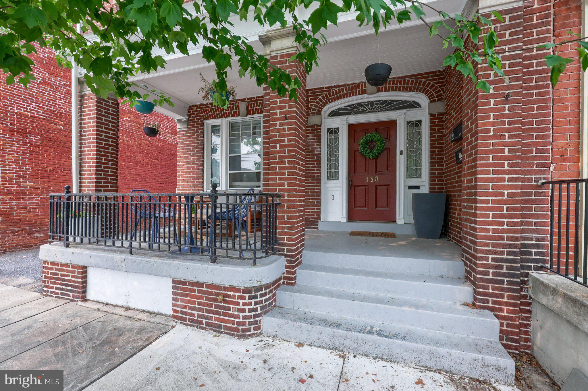 138 N MULBERRY STREET