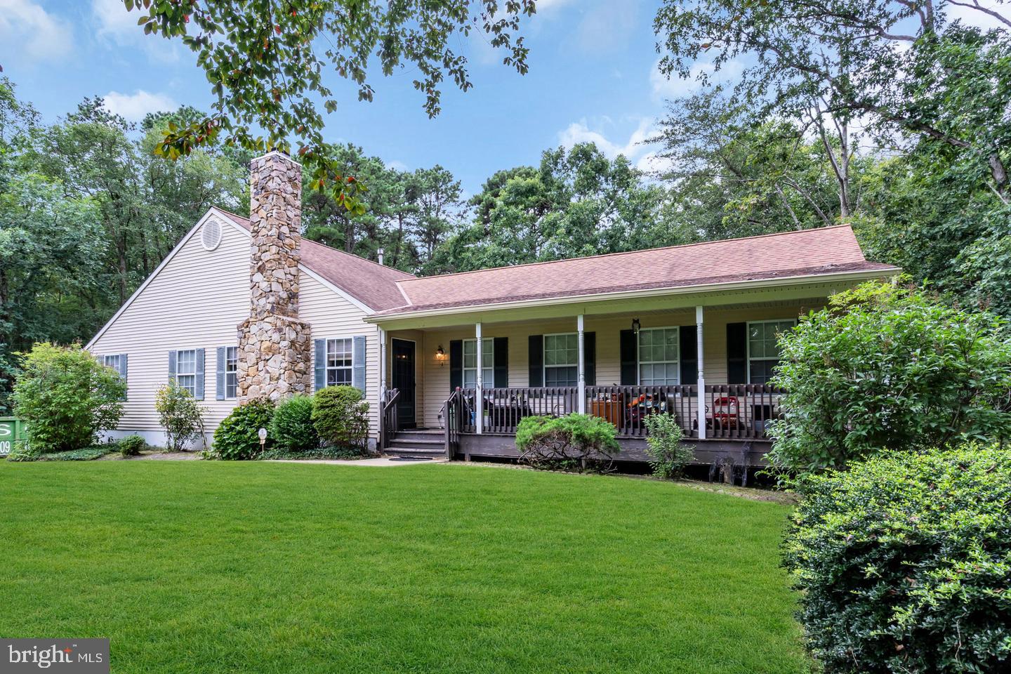 1 WOODLAND AVENUE