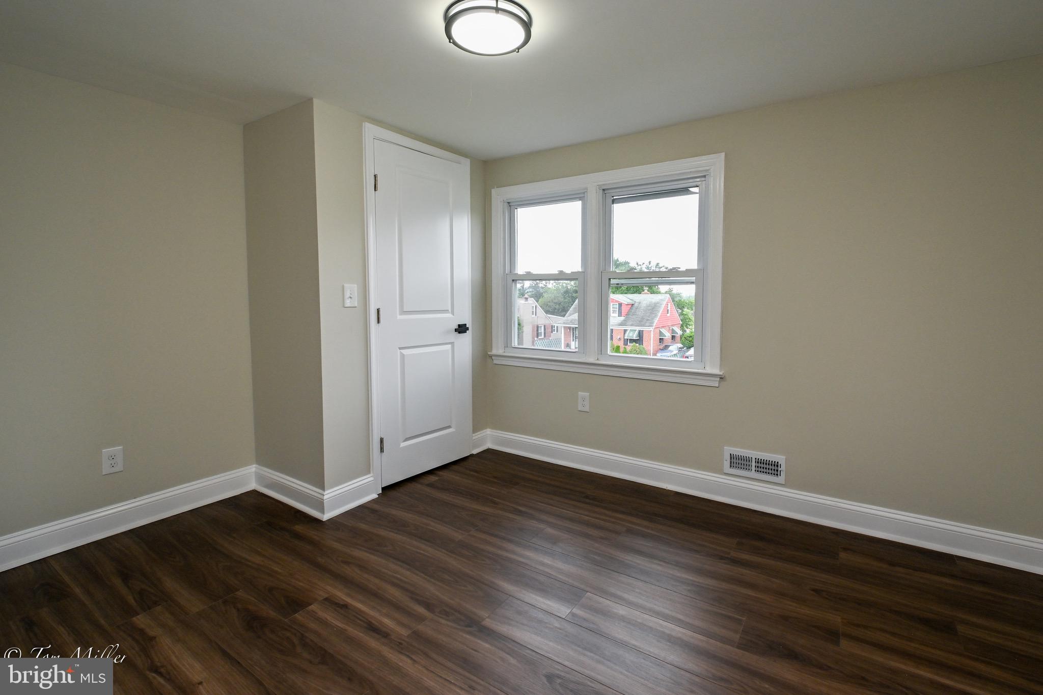 KENILWORTH PARK - Residential